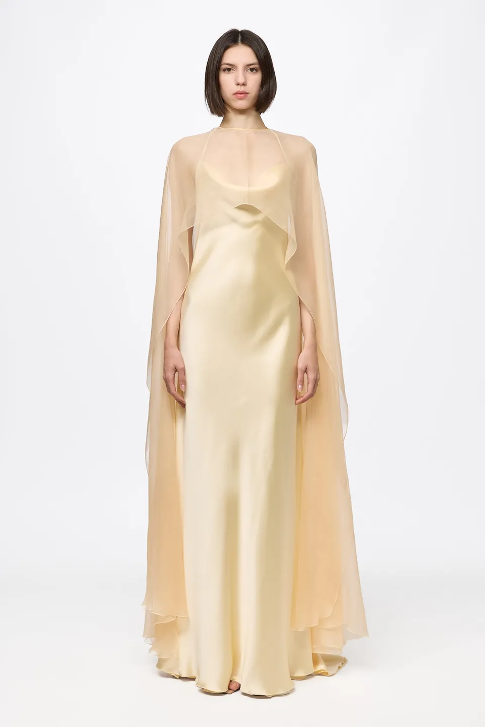 ATU Body Couture Slip Dress robe longue jaune vanille cape