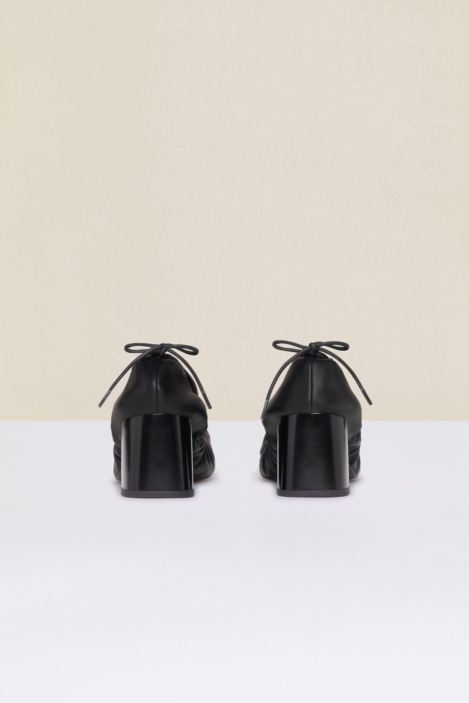 Patou FO005 escarpins cuir vegan noirs talon bloc