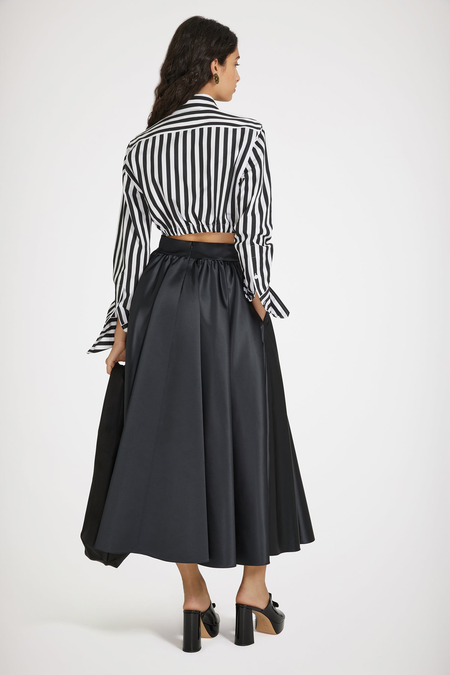 Patou SK064 jupe midi satin noir volume 34-44