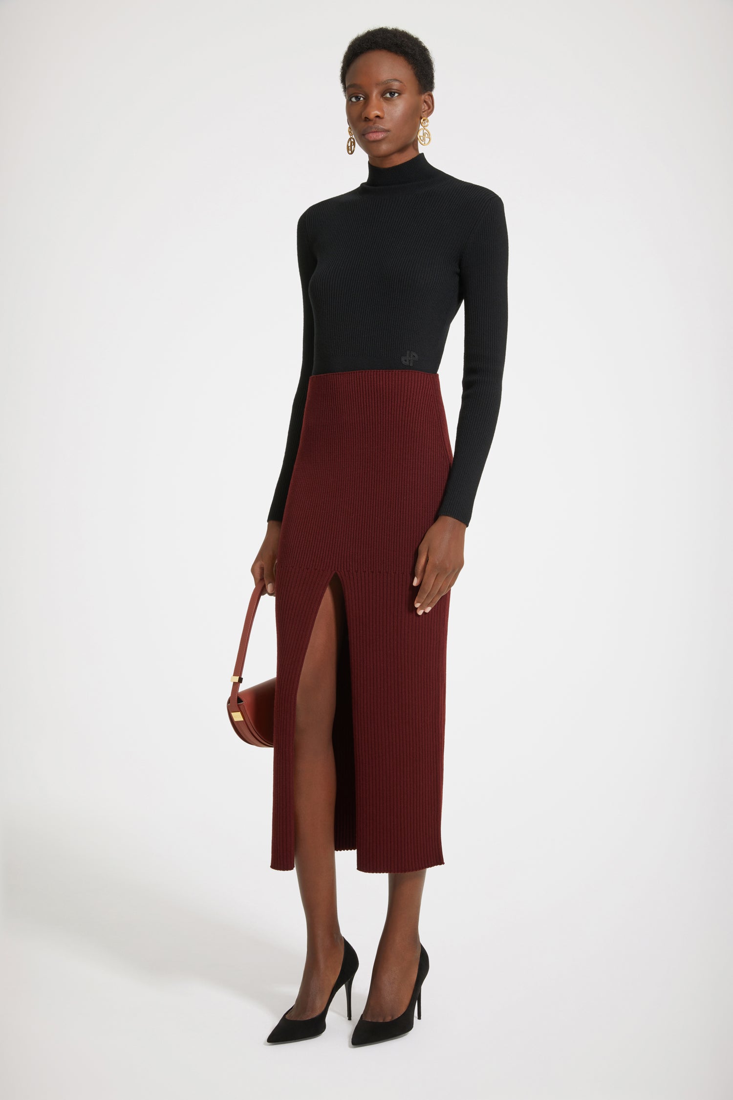 Patou KN058 pull col montant noir laine côtelée ajusté