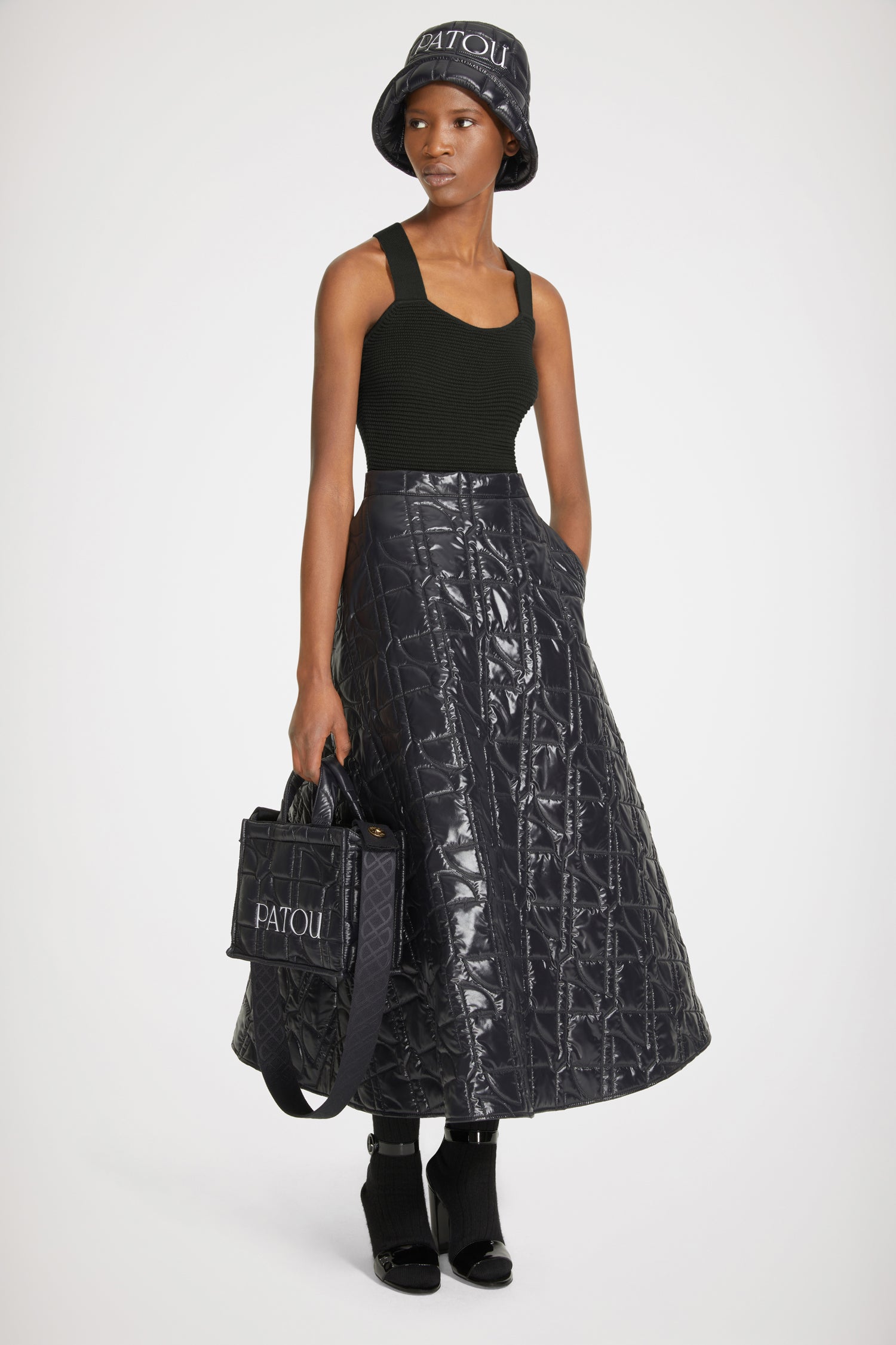 Patou H22SK0320123999B jupe maxi noire matelassée recyclée