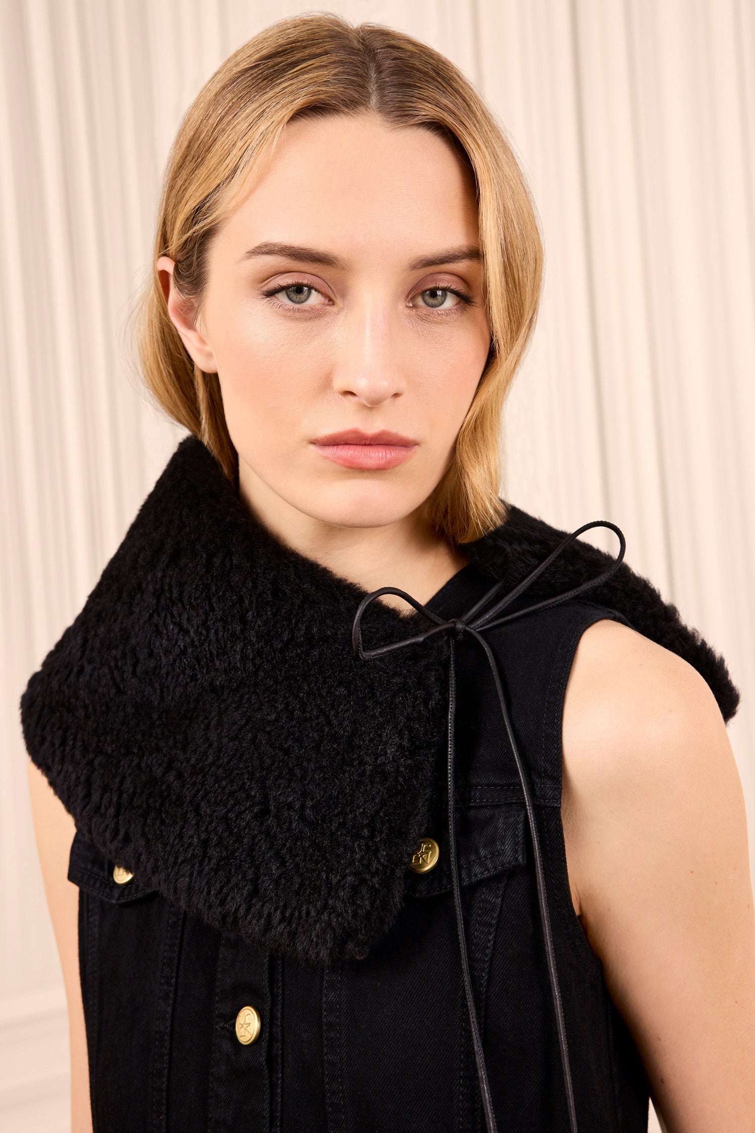 Ulla Johnson Shearling col cuir réversible Noir