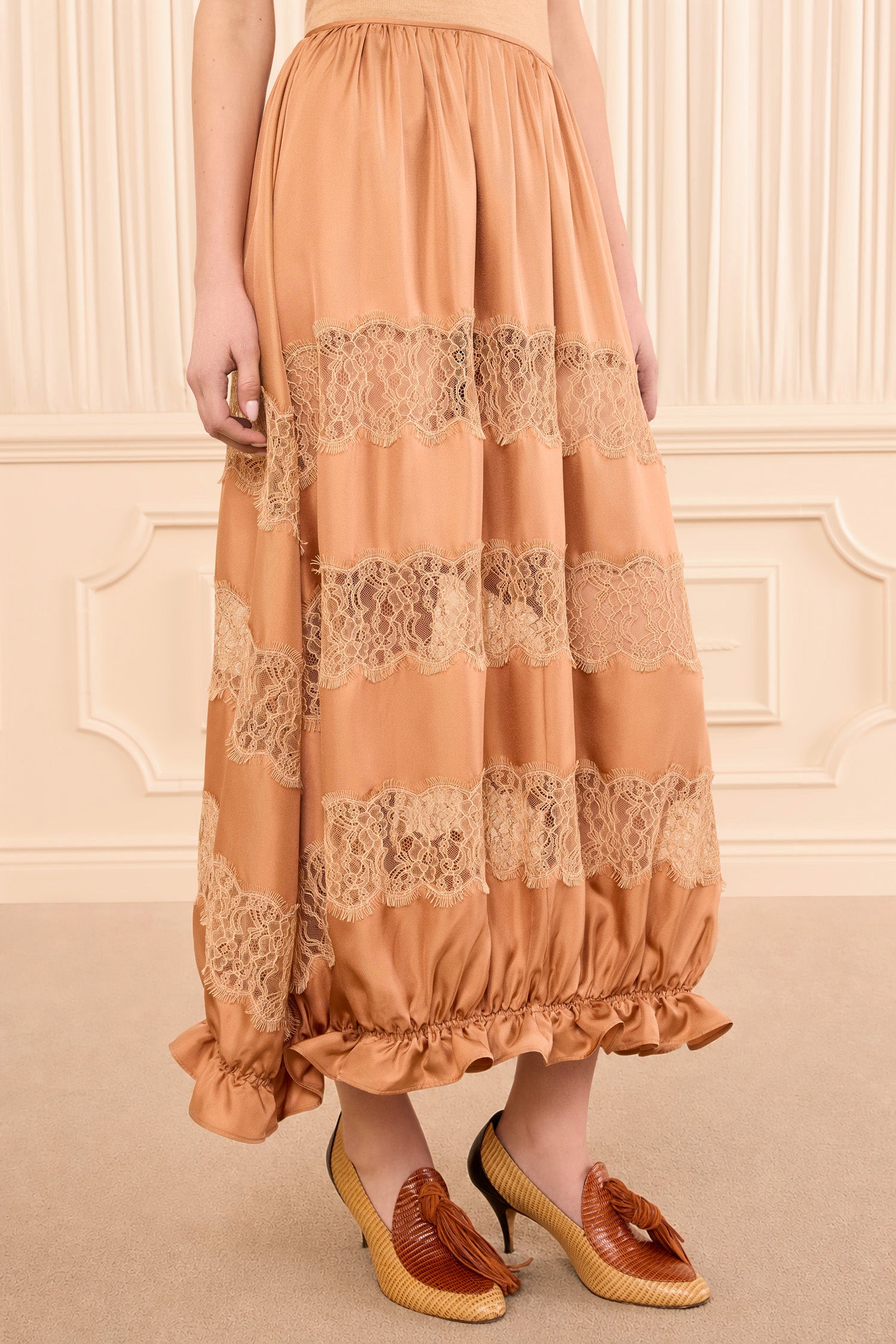 Ulla Johnson Chantal Jupe Midi Soie Macaroon Dentelle