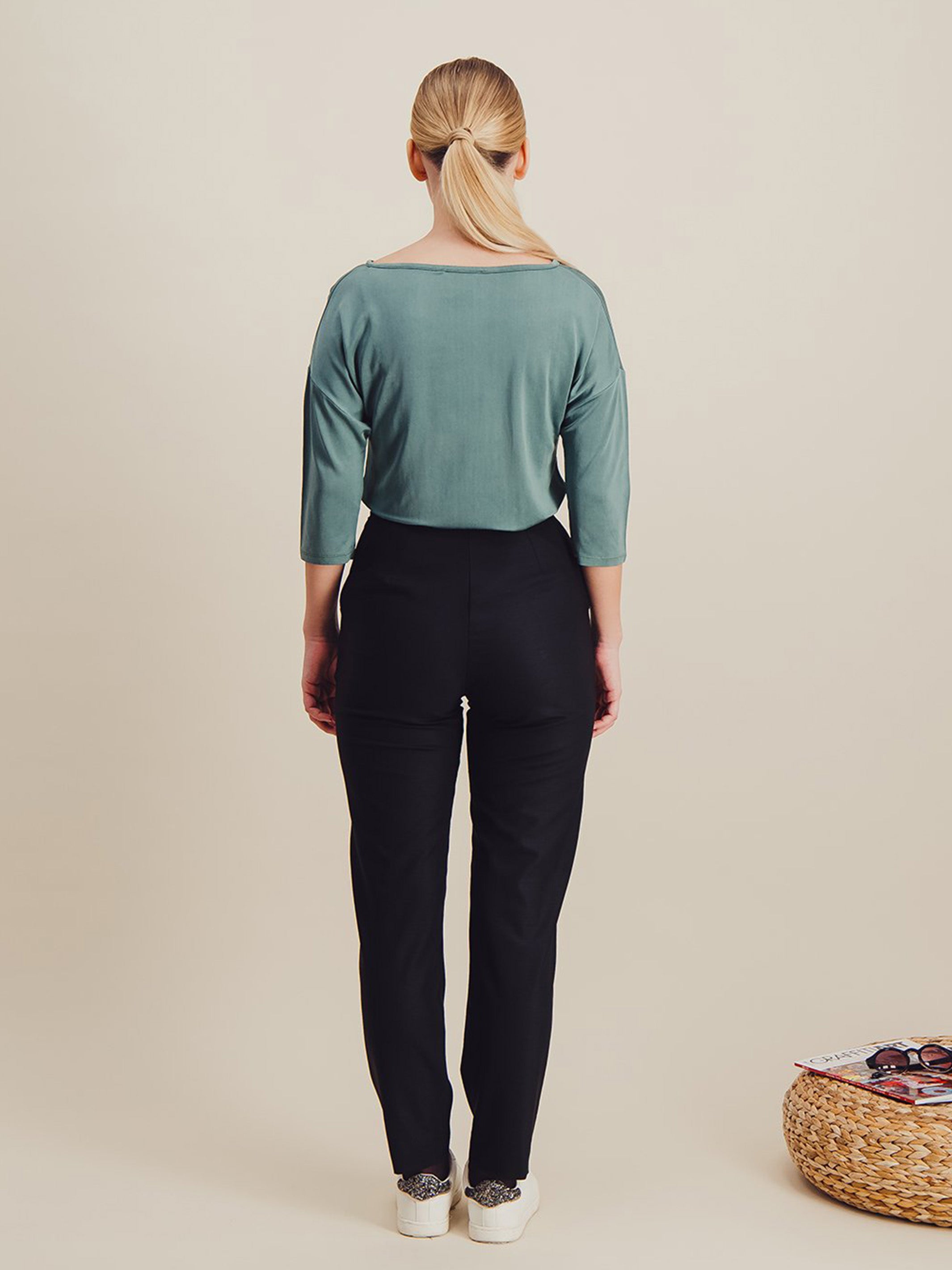 Anahide Saint André Iris tee-shirt soie vert amande