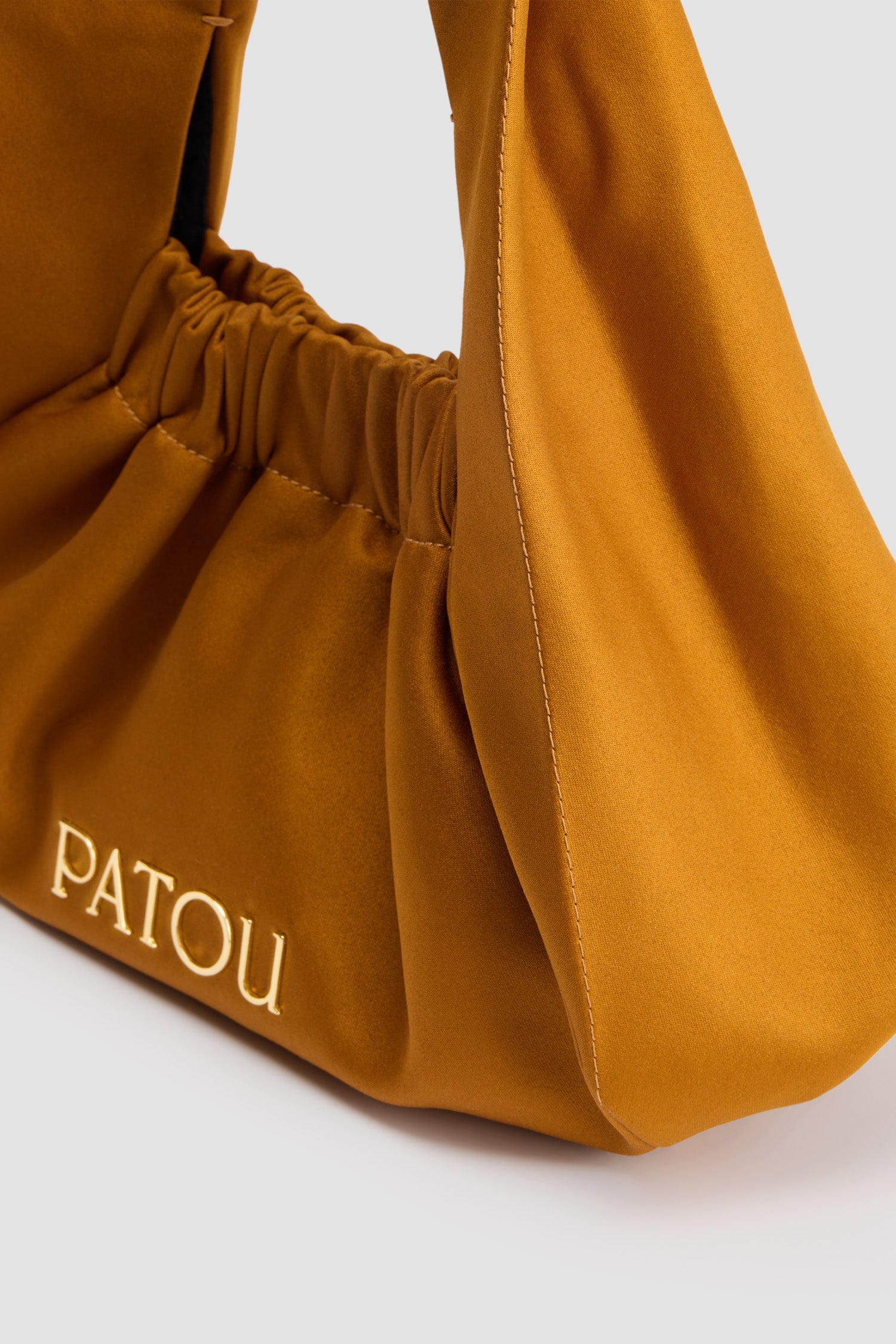 Patou Biscuit AC054 sac satin recyclé doré