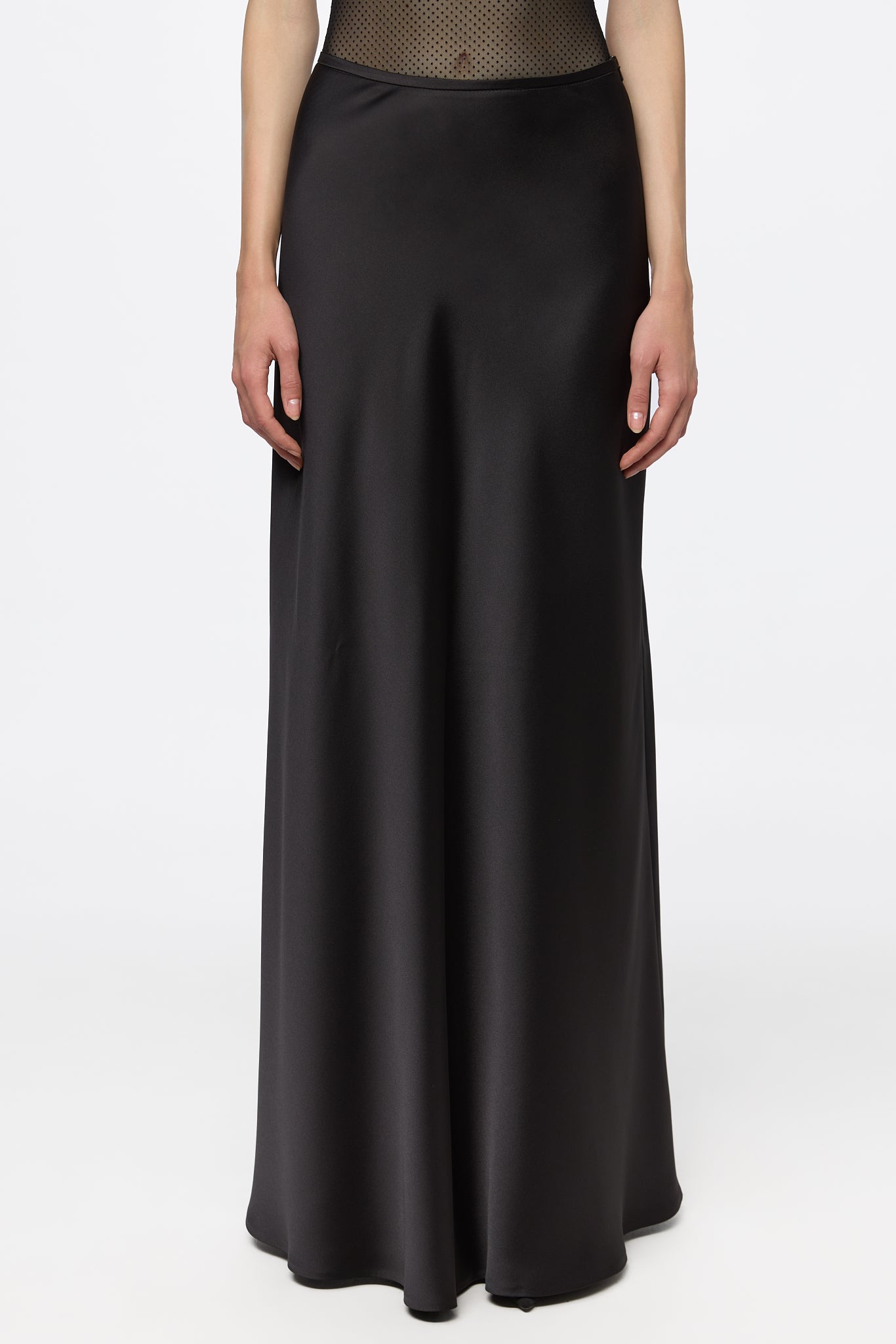 ATU Body Couture Skirts Jupe Longue Satin Noire Taille S