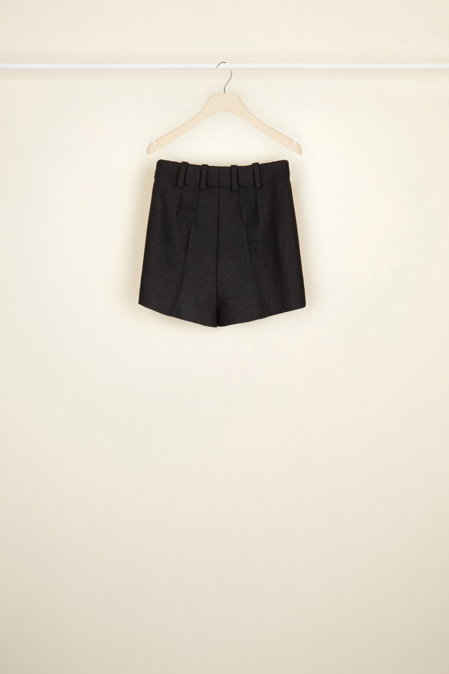 Patou H21TR010 short laine noir taille haute