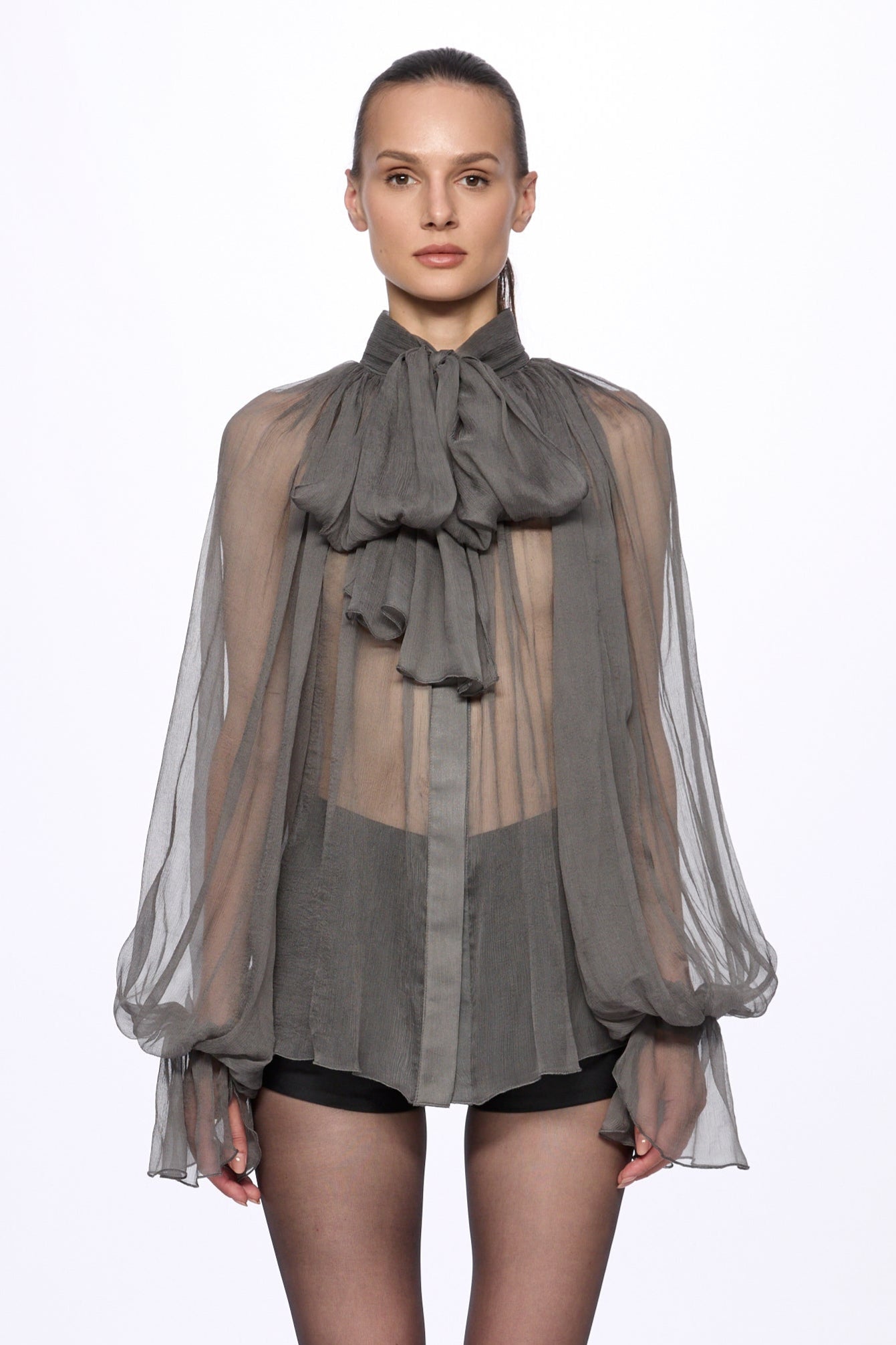 ATU Body Couture SILK chemisier gris soie foulard attaché