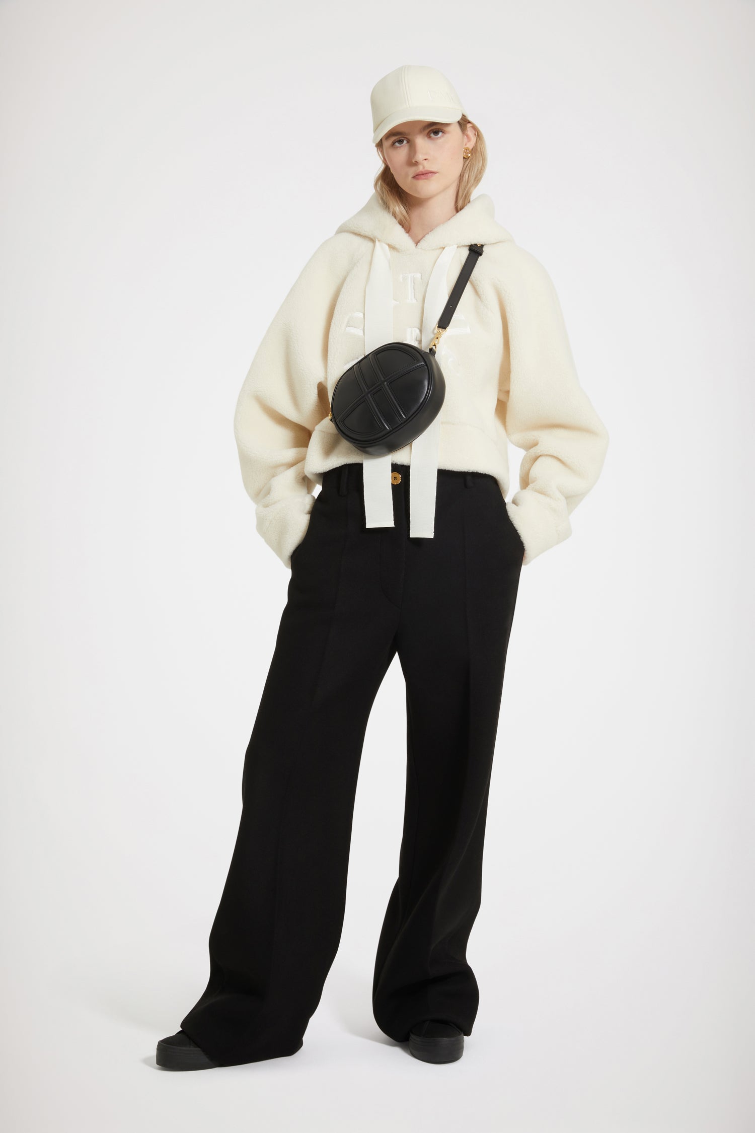 Patou JE0970157009A hoodie Medallion Avalanche M
