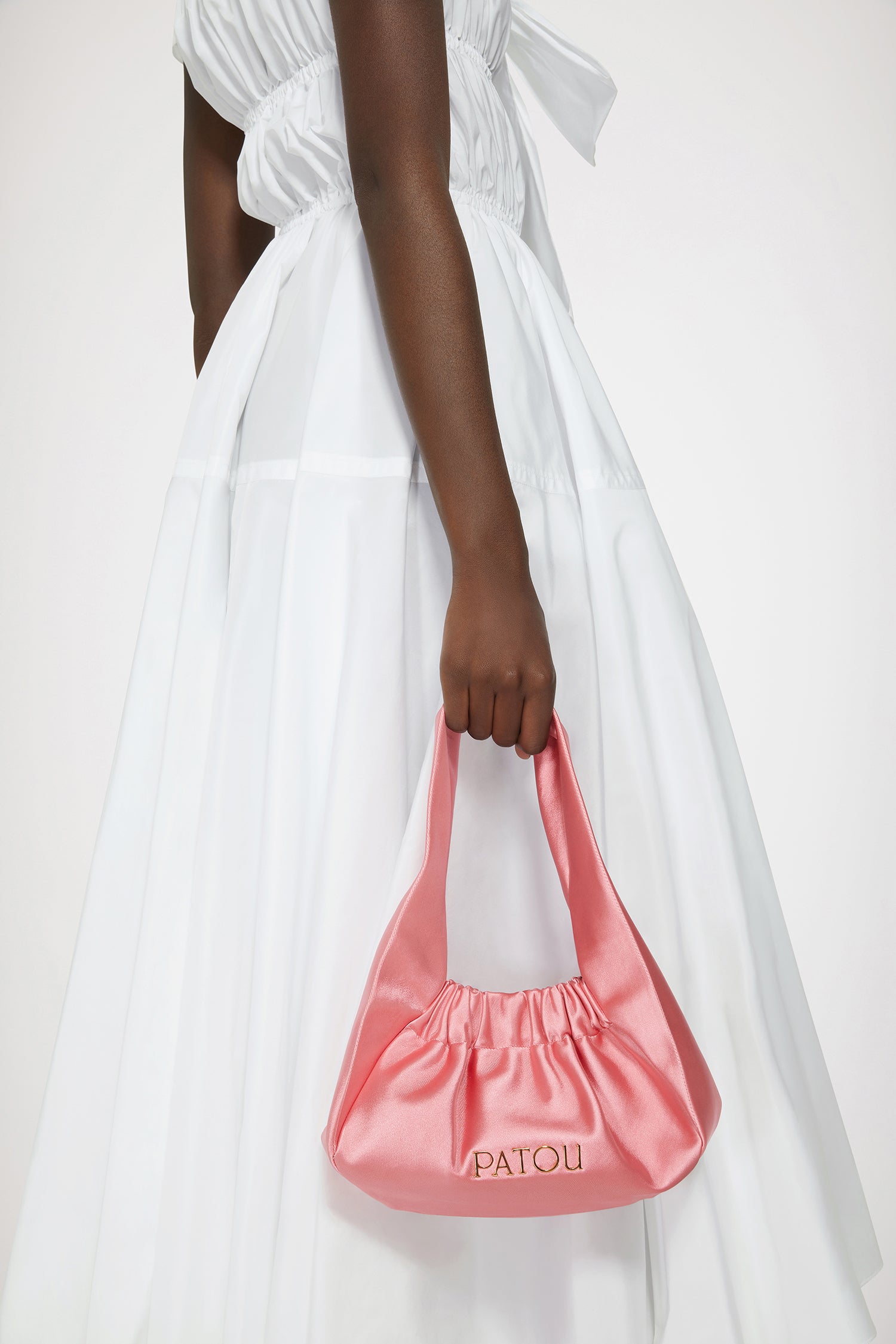 Patou Le Biscuit P24AC0540171455P sac hobo satin rose