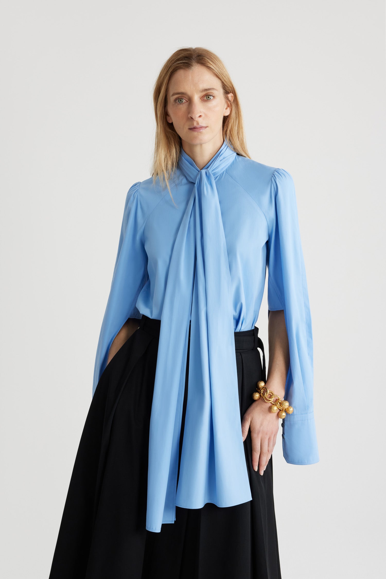 Patou H24BL0340017636B blouse bleu coton lavallière