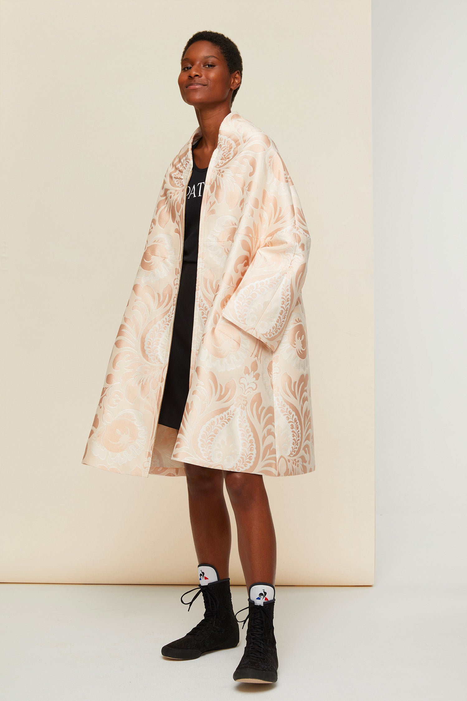 Patou CO003 manteau soie brocart rose oversize floral