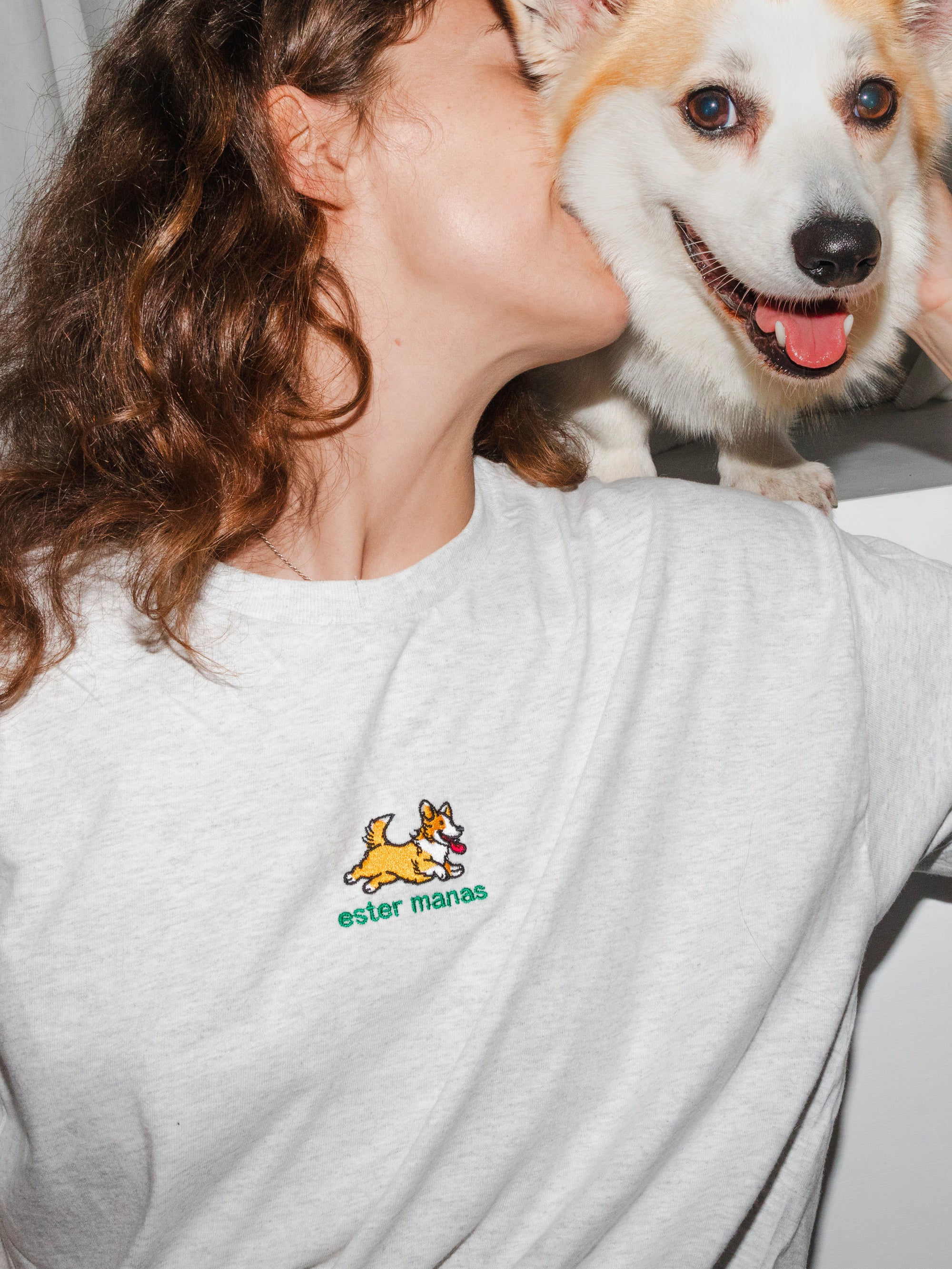 Ester Manas Everydoggy T-shirt coton gris cendre brodé