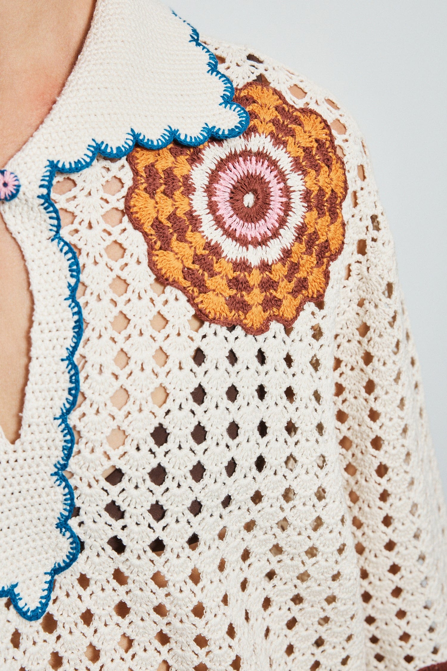 Alemäis Elma Cream robe mini crochet coton brodée