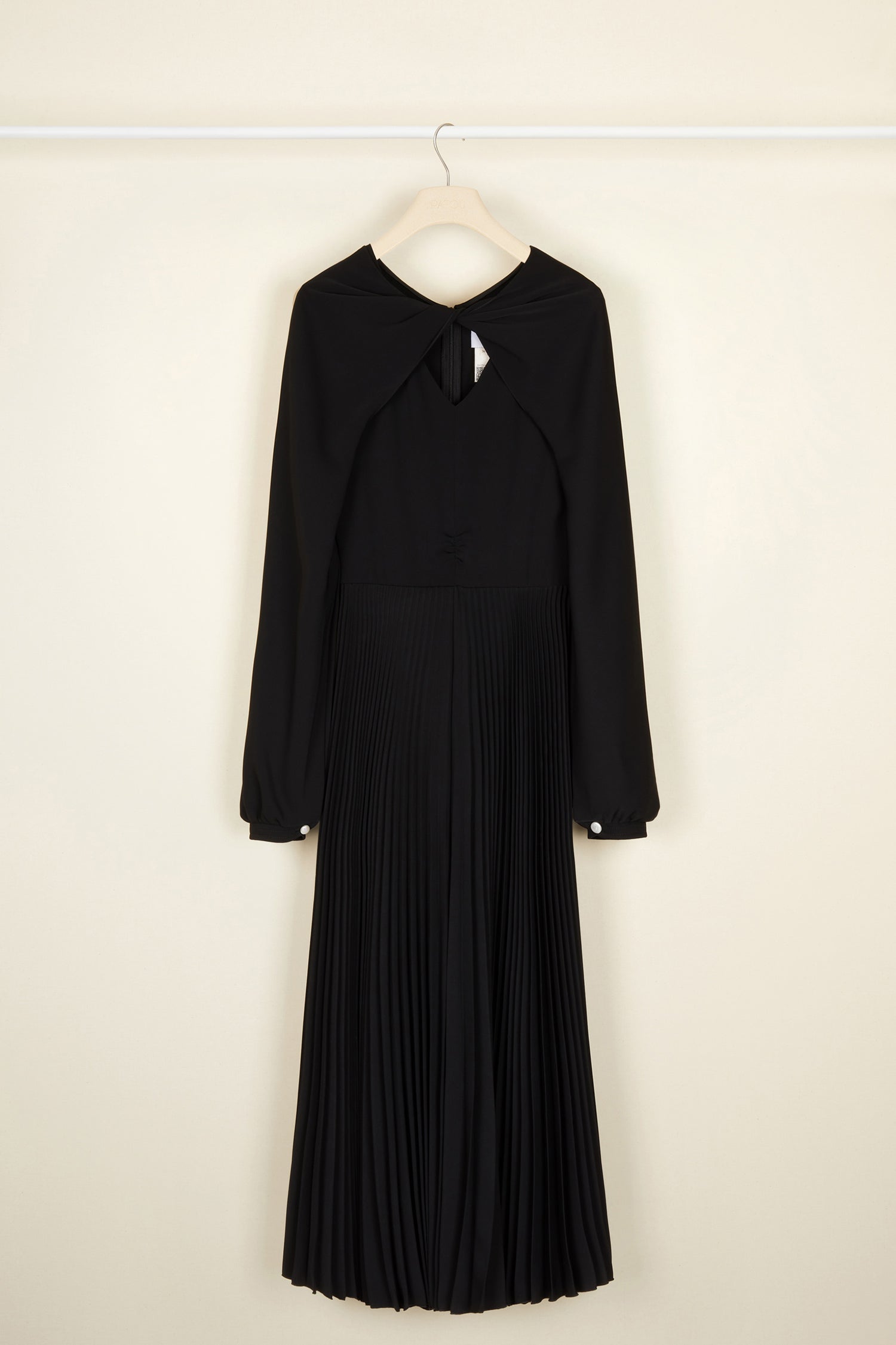 Patou DR048 robe midi noire cady plissée col torsadé