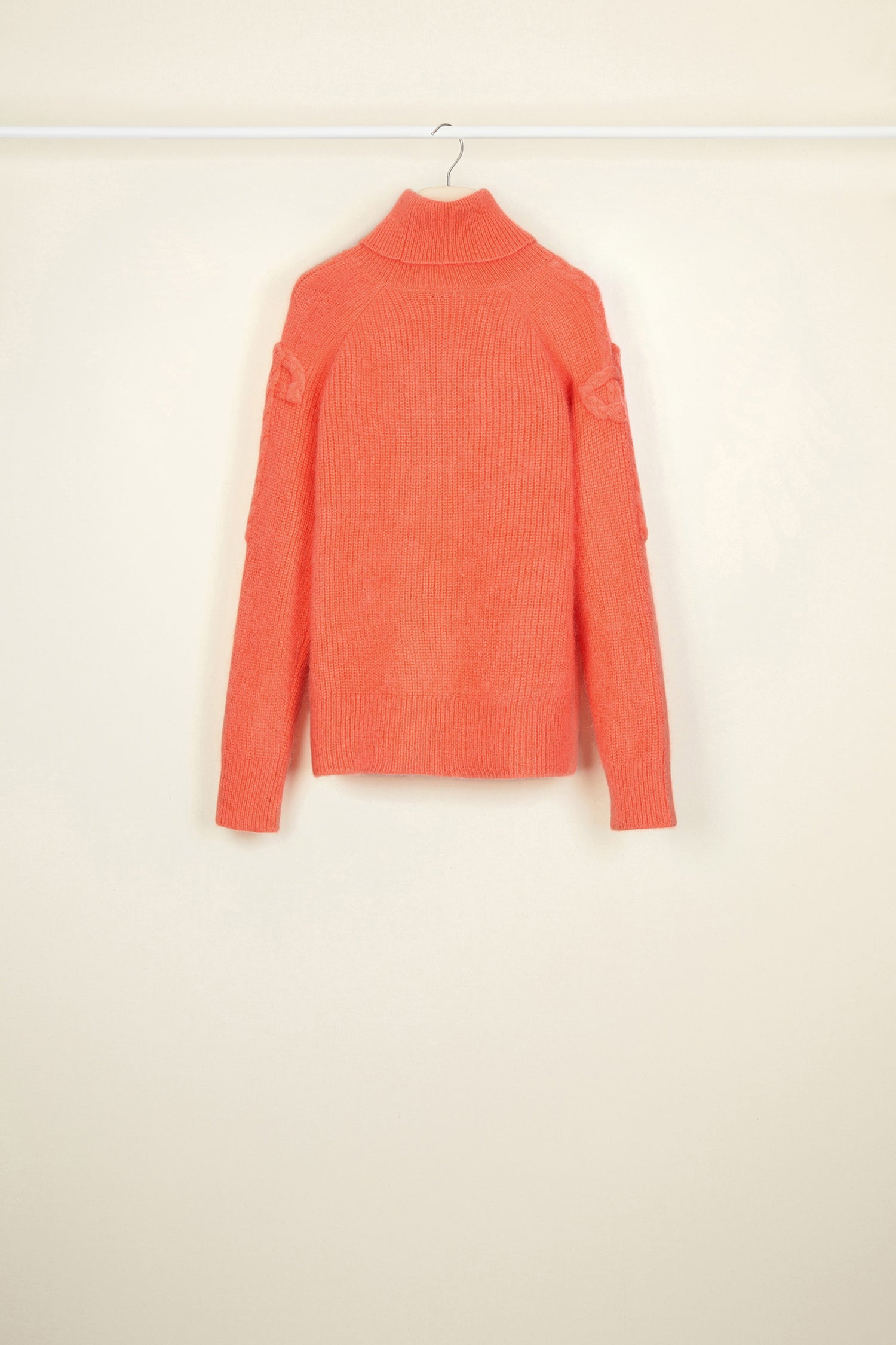 Patou Knitwear pull col roulé KN034 Coral mohair
