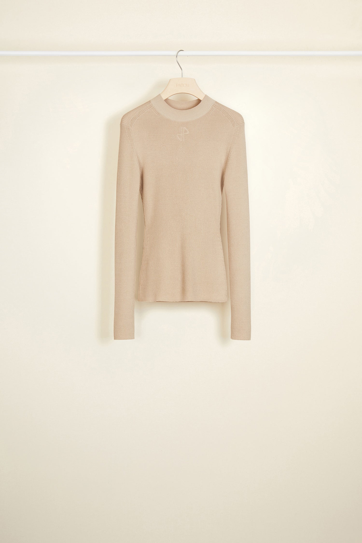 Patou KN020 pull laine et soie sable dos découpé