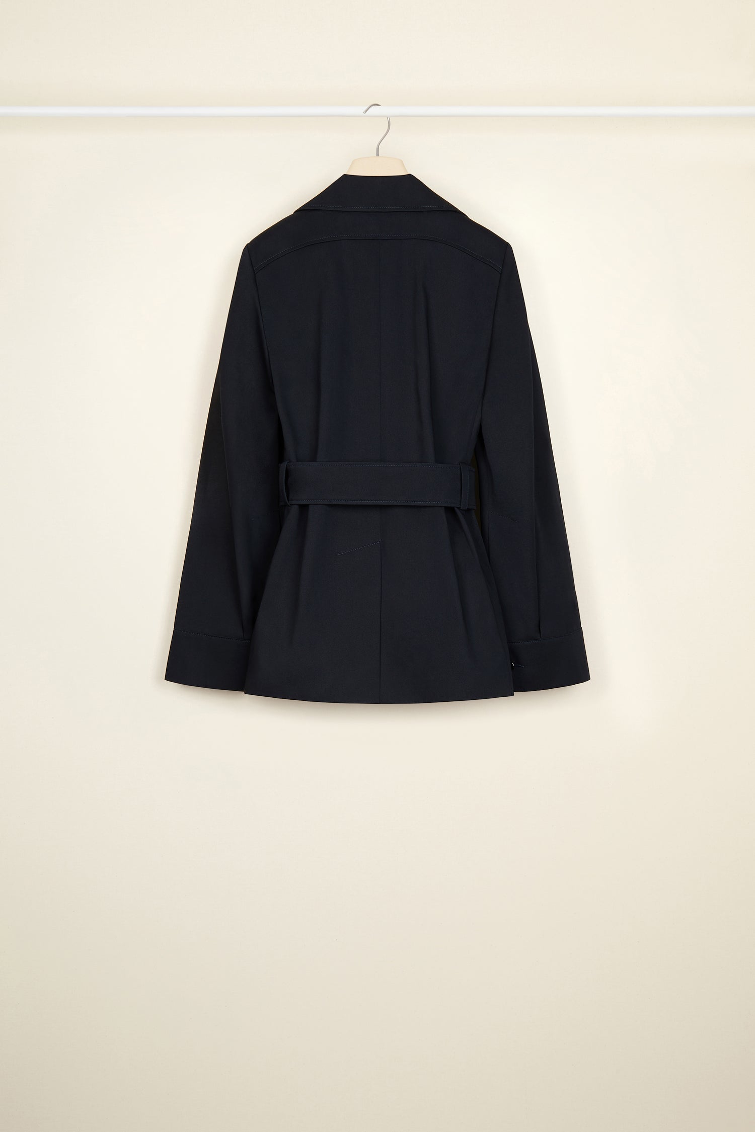 Patou JA023 veste ceinturée coton bio bleu nuit