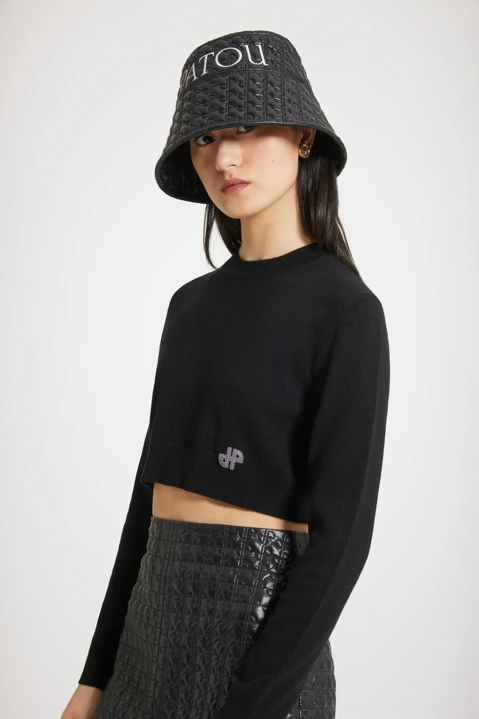 Patou KN099 pull cropped laine cachemire noir