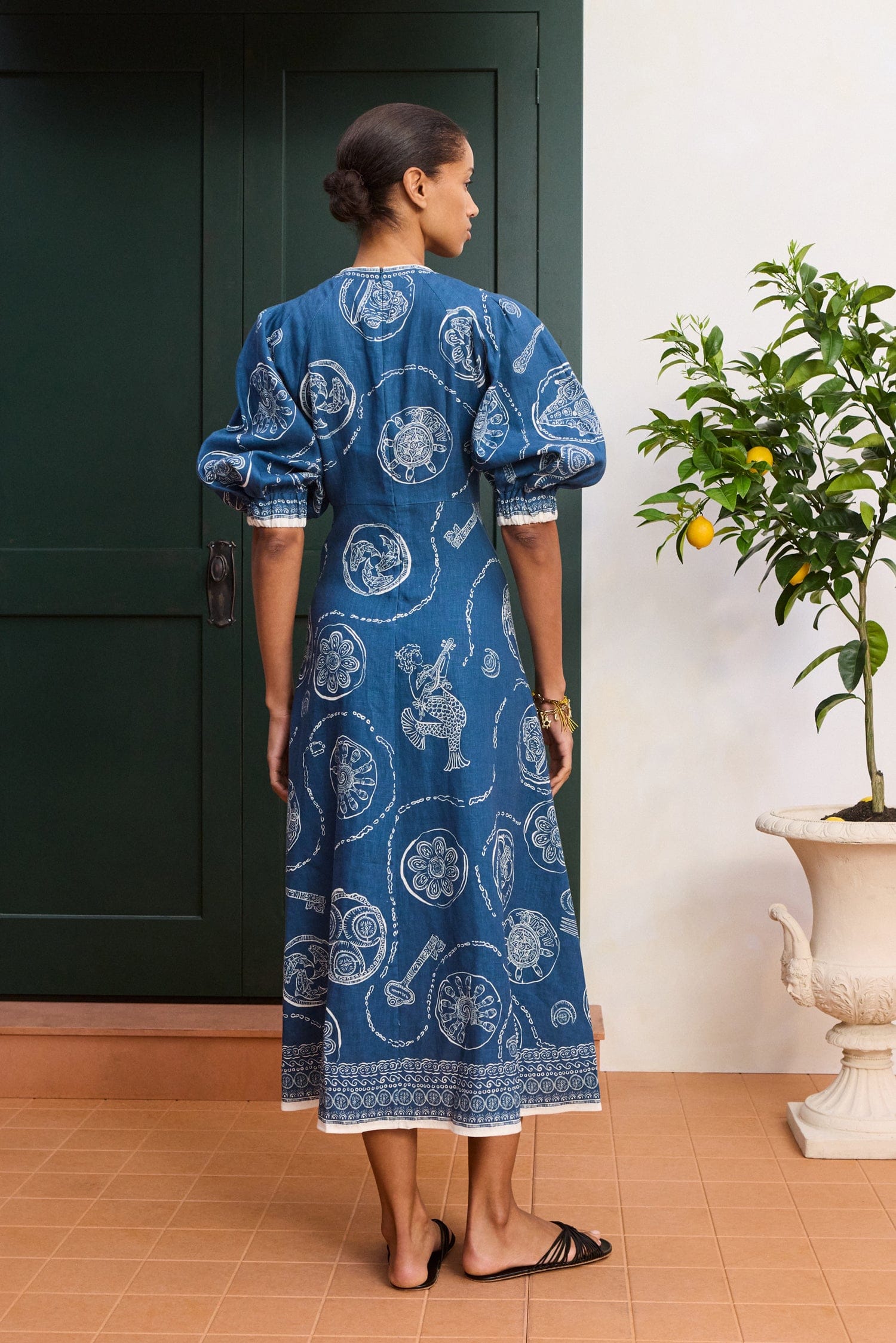 Alemais Lucky robe midi lin col rond imprimé