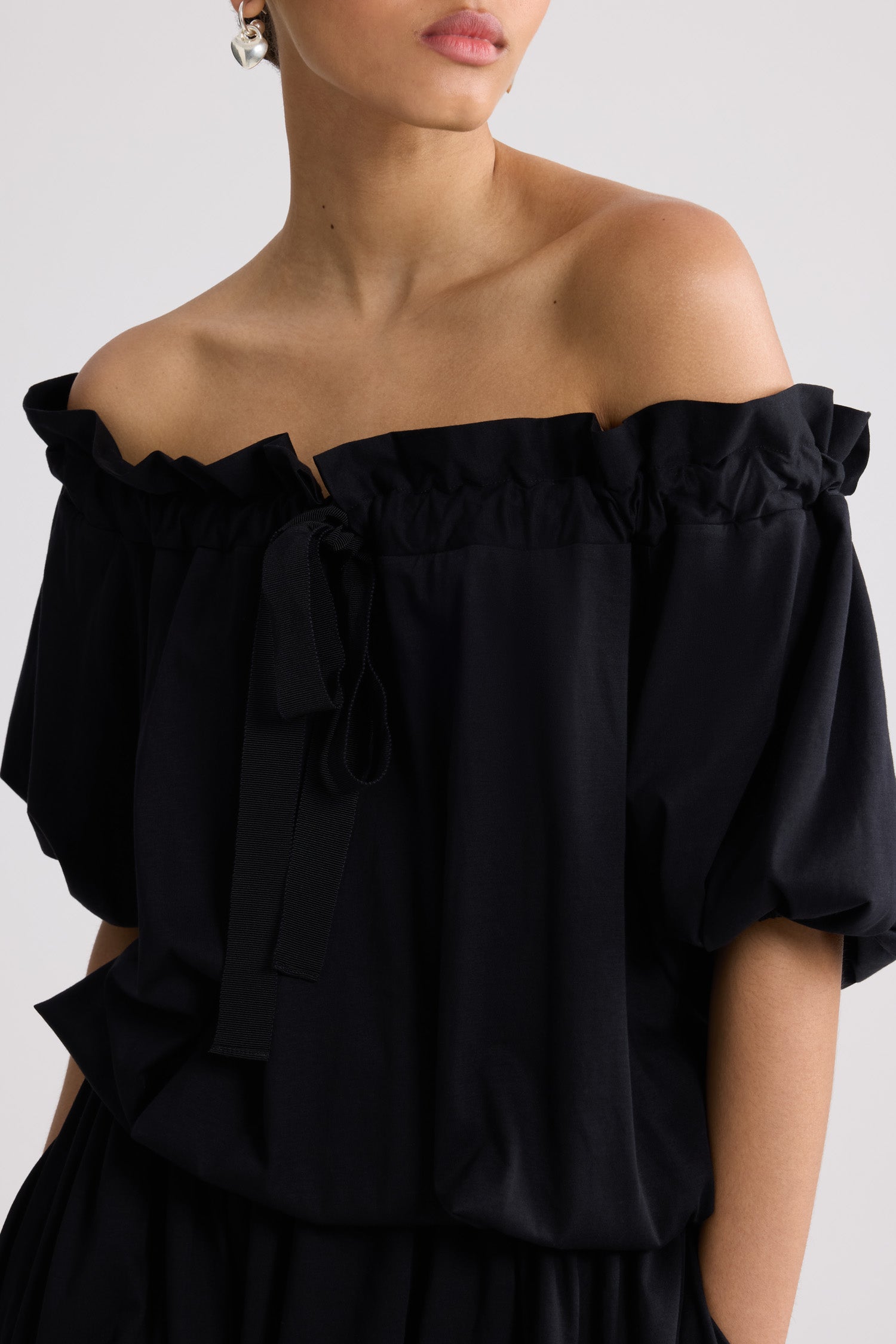 Patou JE221 mini robe noire coton bio volumineuse