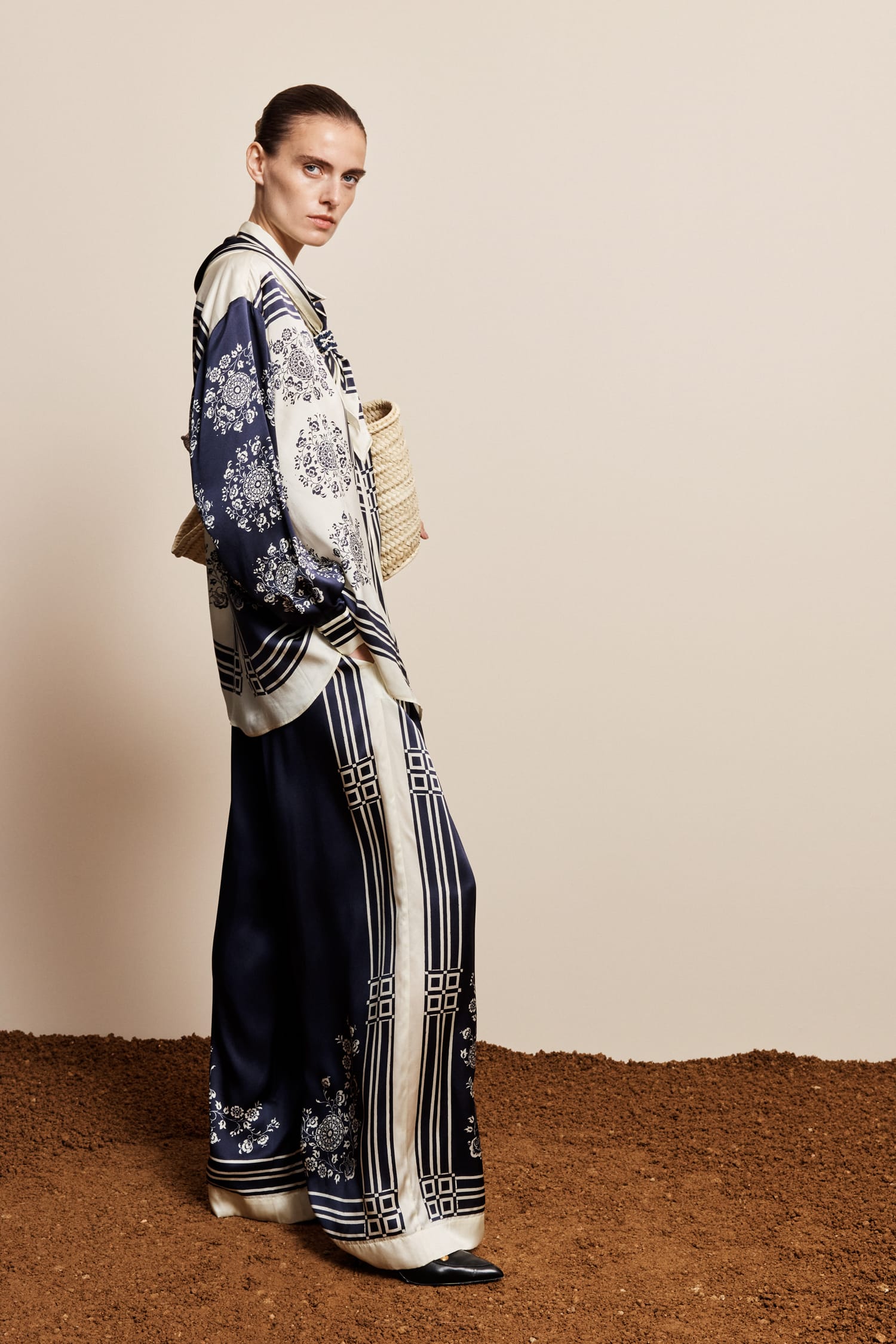 Alemaïs Banderra Scarf chemise soie à foulard