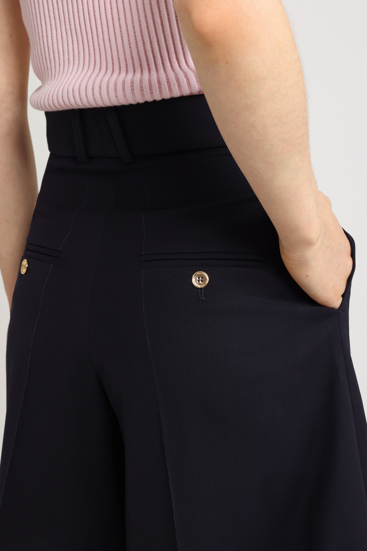 Patou TR053 bermuda laine technique bleu marine noir