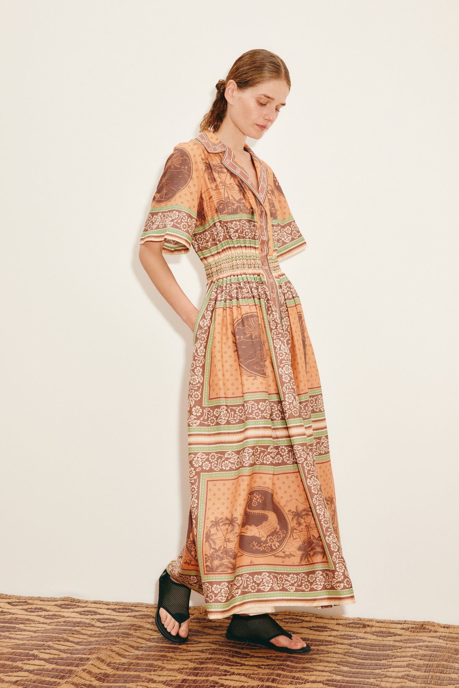 Alemais Alberta robe chemise midi smockée