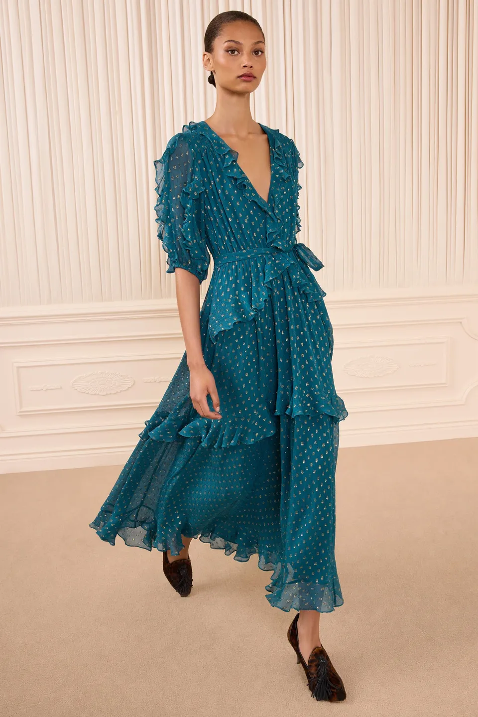 Ulla Johnson Tida robe midi soie Beryl manches courtes