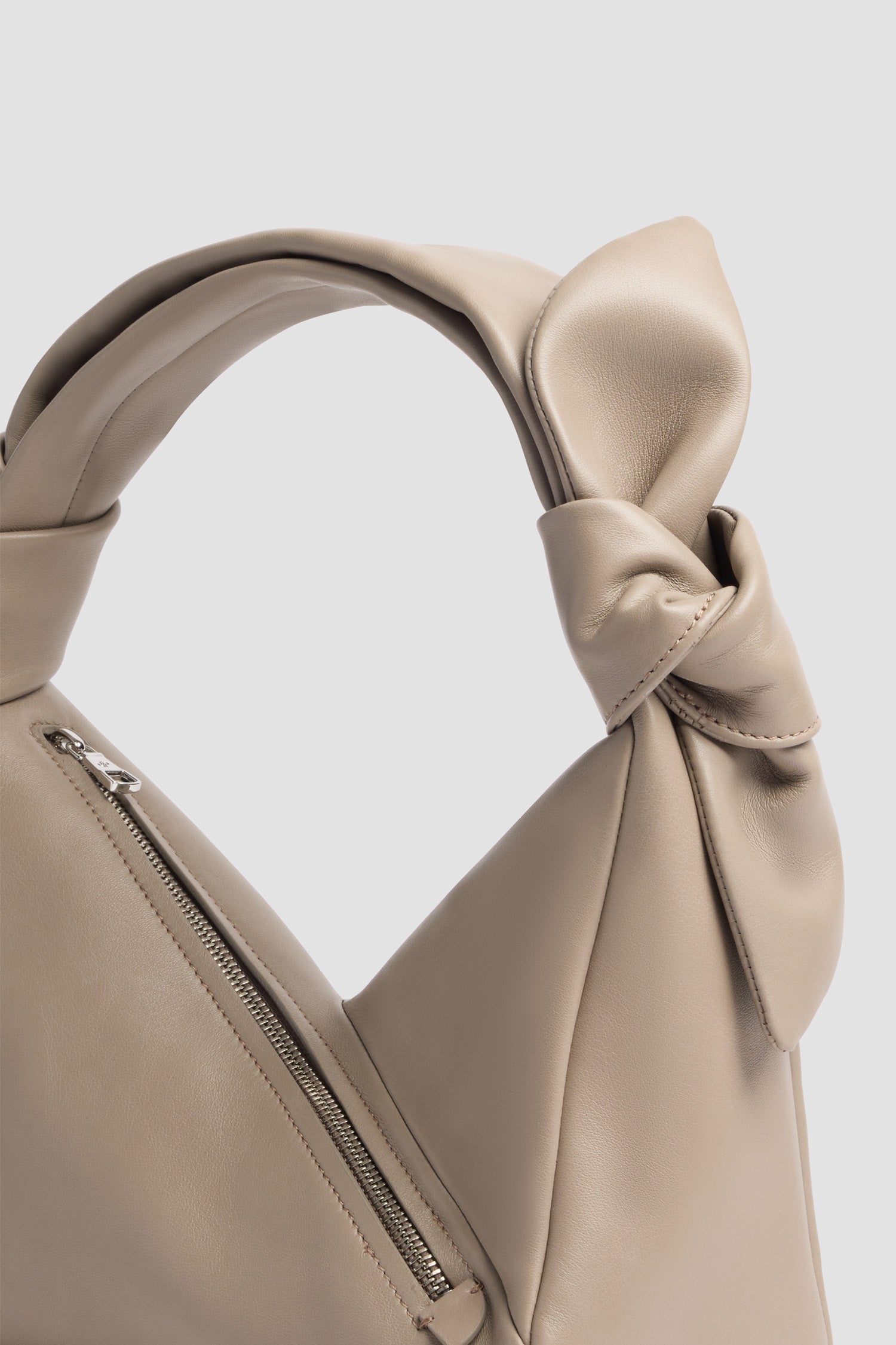 Patou BA029 sac cuir nappa gris galet
