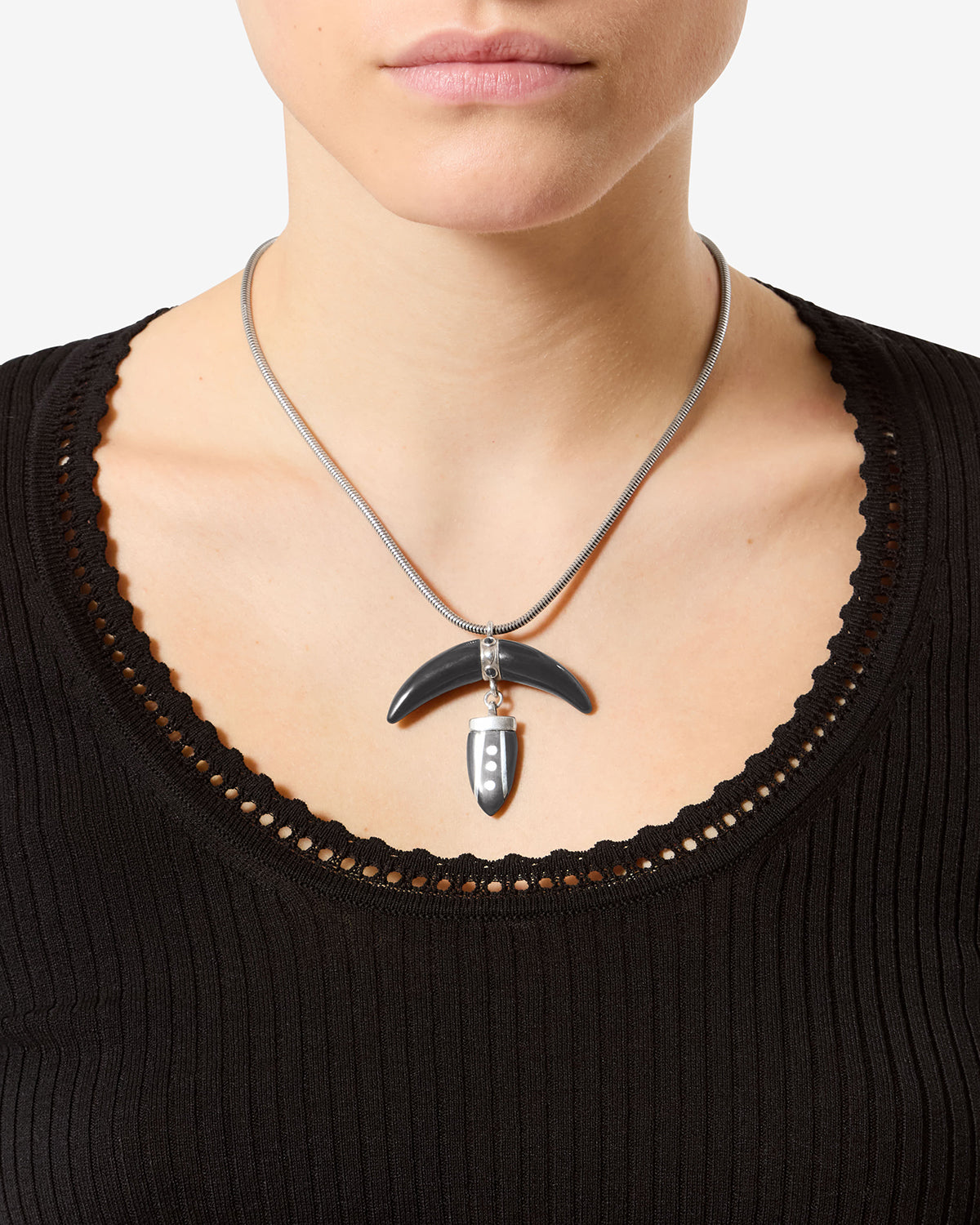Isabel Marant Cala collier noir et argenté corne