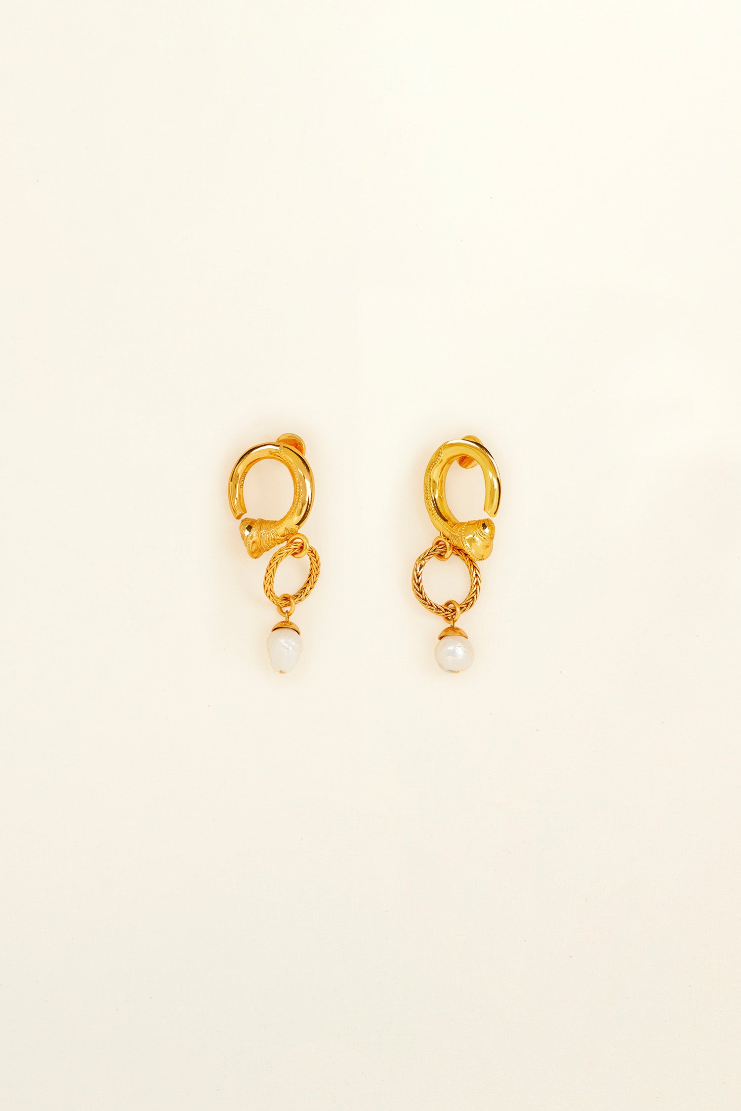 Patou H20JW0101000299G boucles créoles perles doré TU