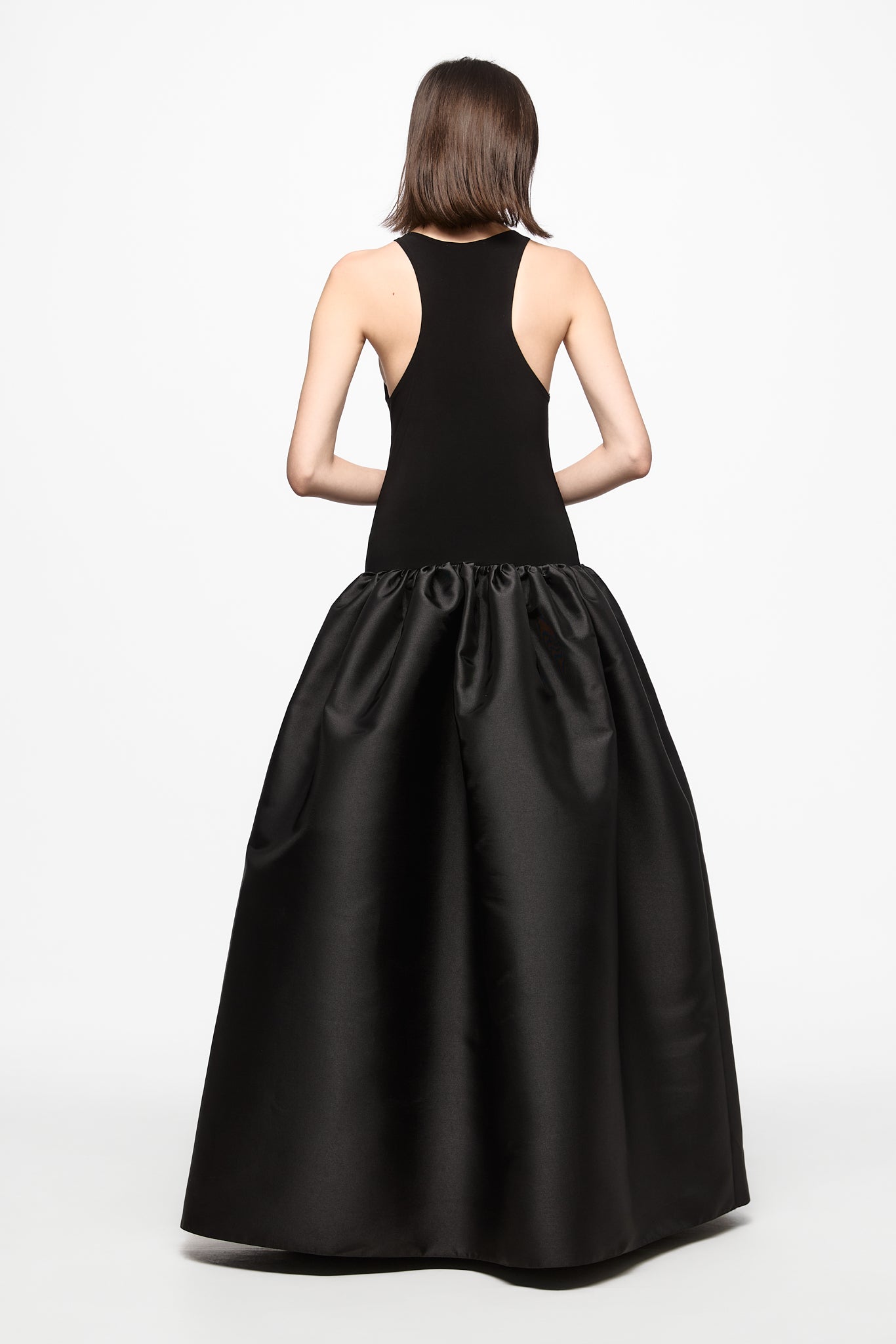 ATU Body Couture robe gown taffetas noir sans manches taille S