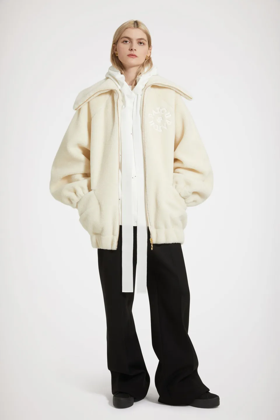 Patou H23JE0980157009A bomber shearling blanc Avalanche oversize