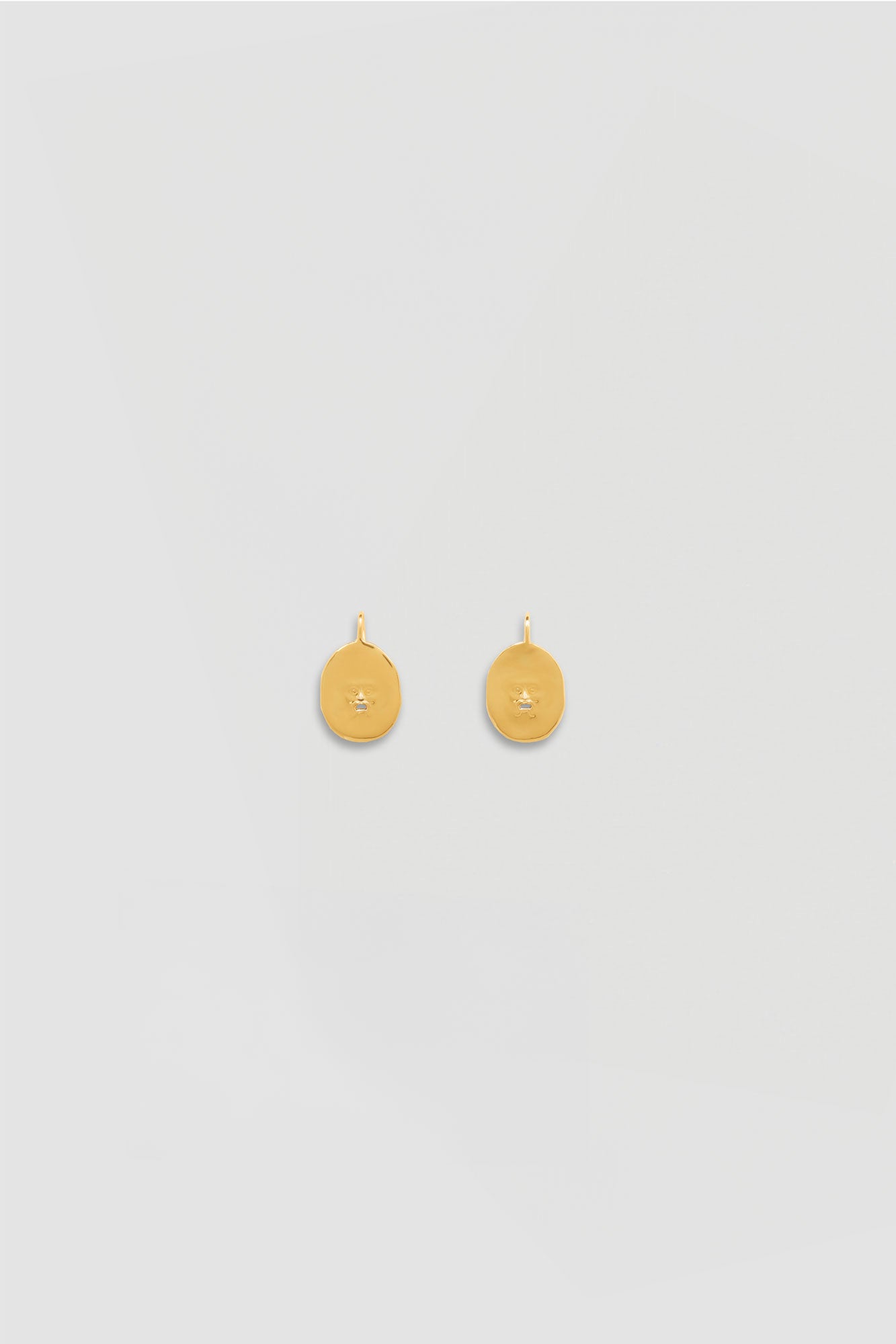 Patou JW046 boucles dorées laiton visage