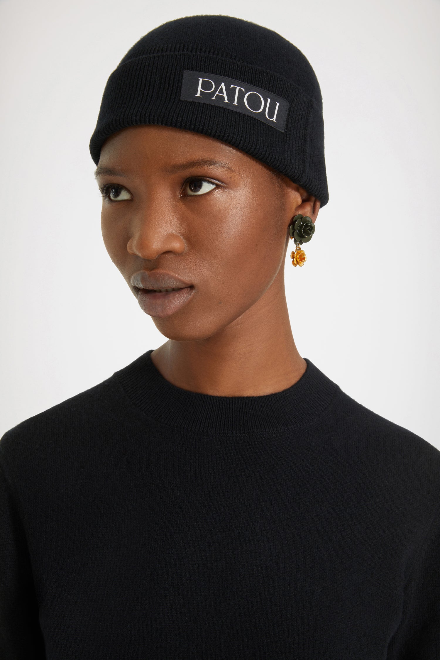 Patou AC039 bonnet laine noir flacon