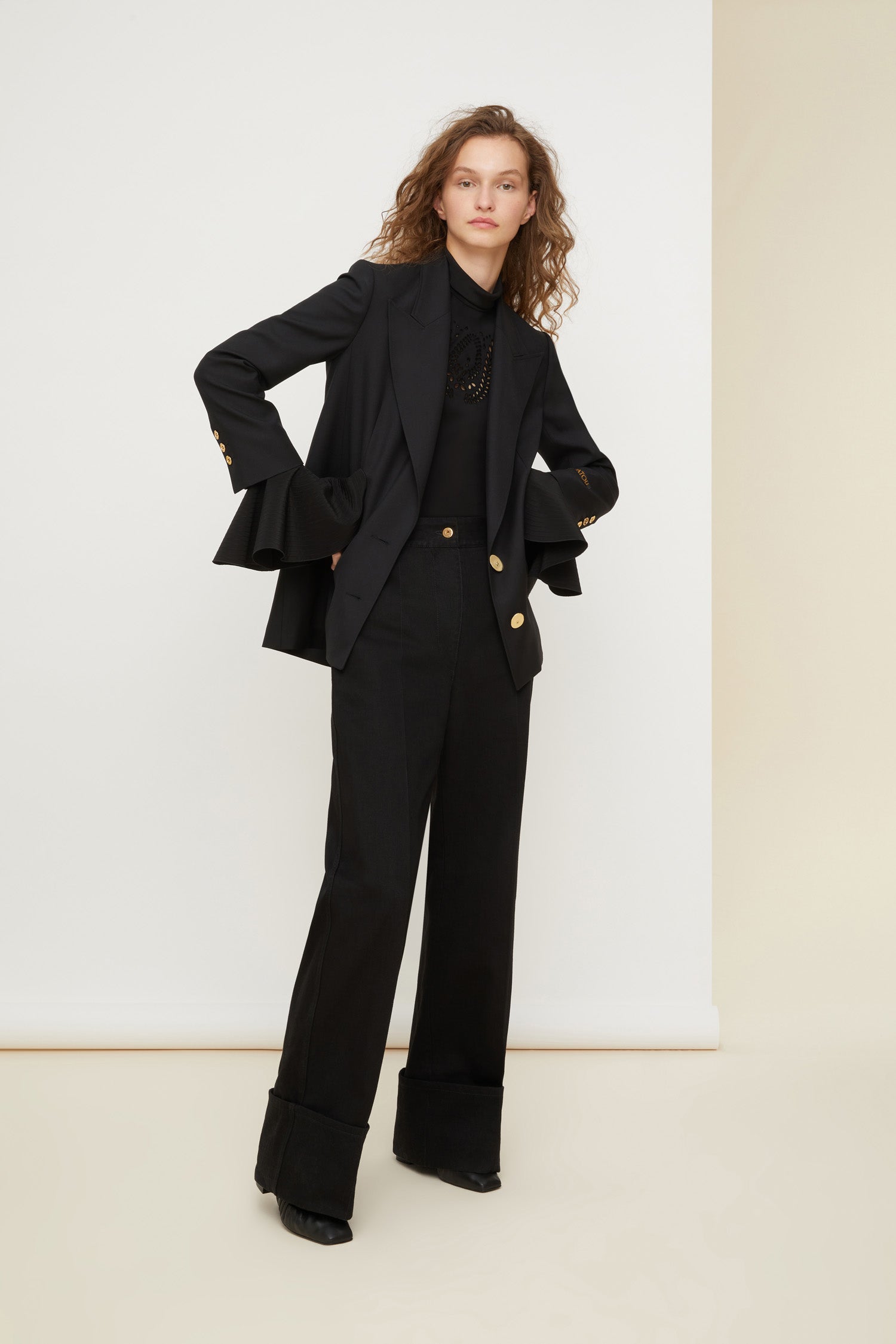 Patou P21TO022 top soie brodée noir paisley