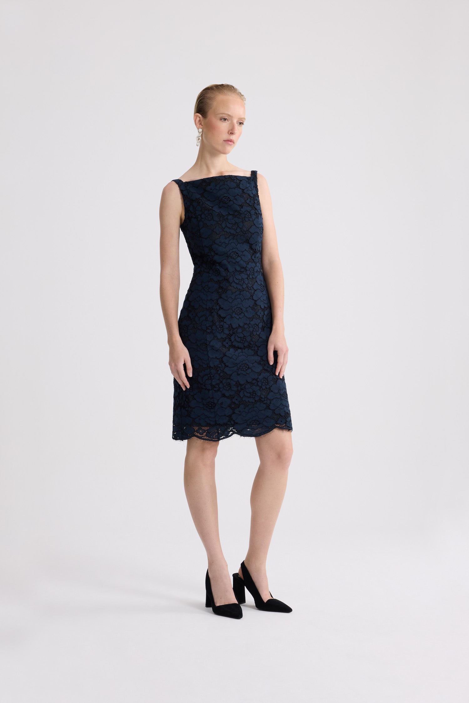 Patou P26DR2520247694N robe midi dentelle bleu marine