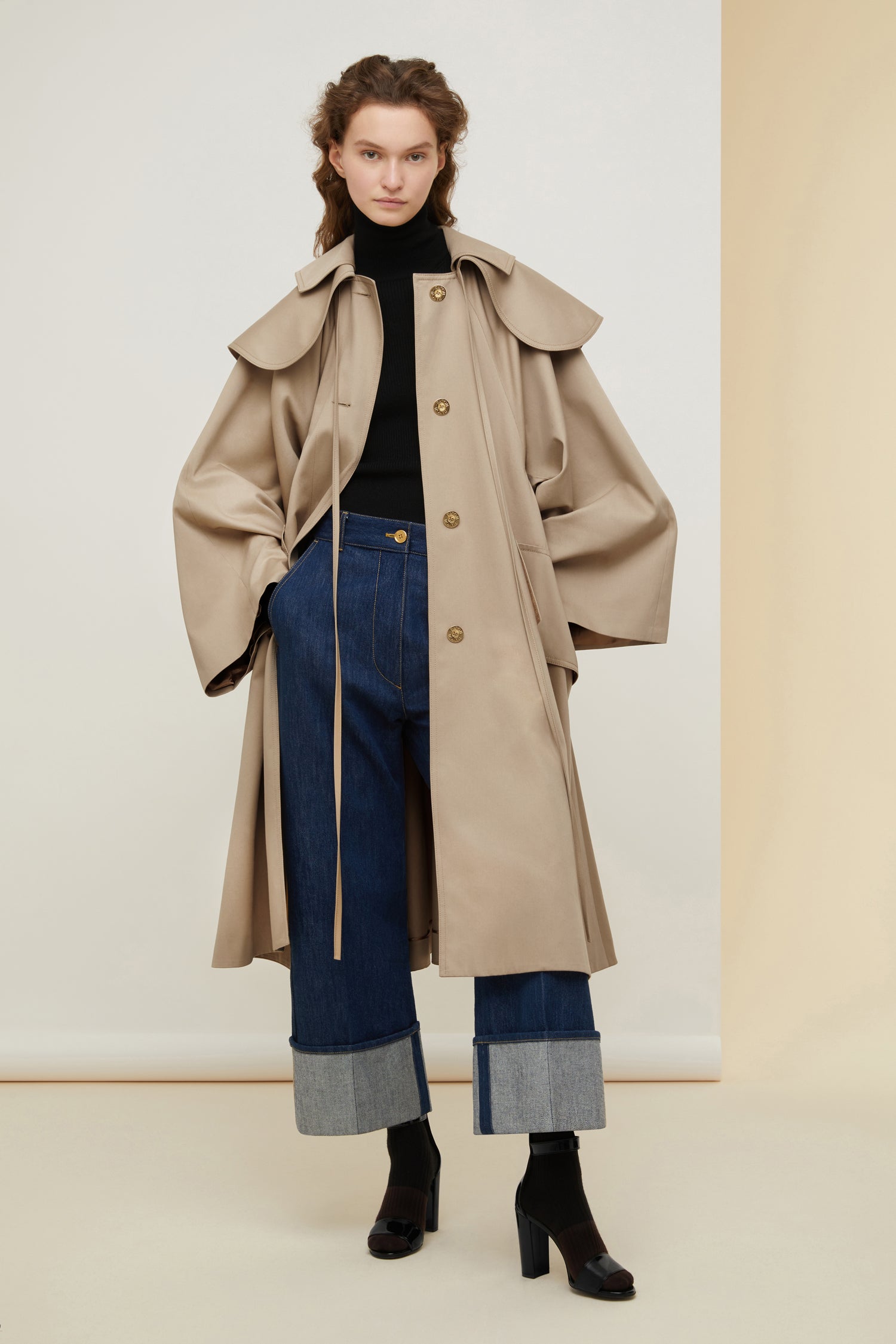 Patou Coats CO010 manteau gabardine sable ceinturé