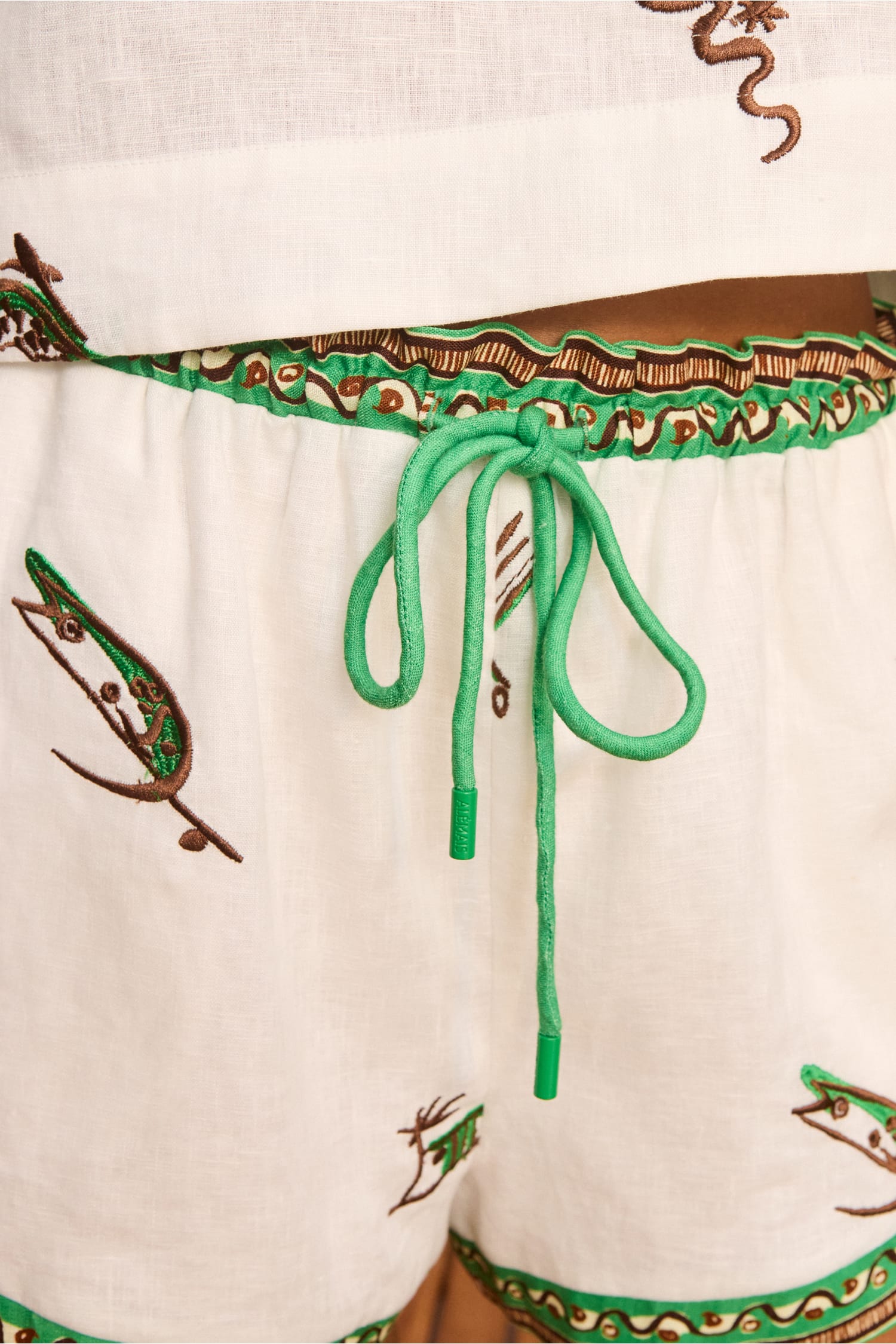 Alemäis Wanda Embroidered Short lin brodé