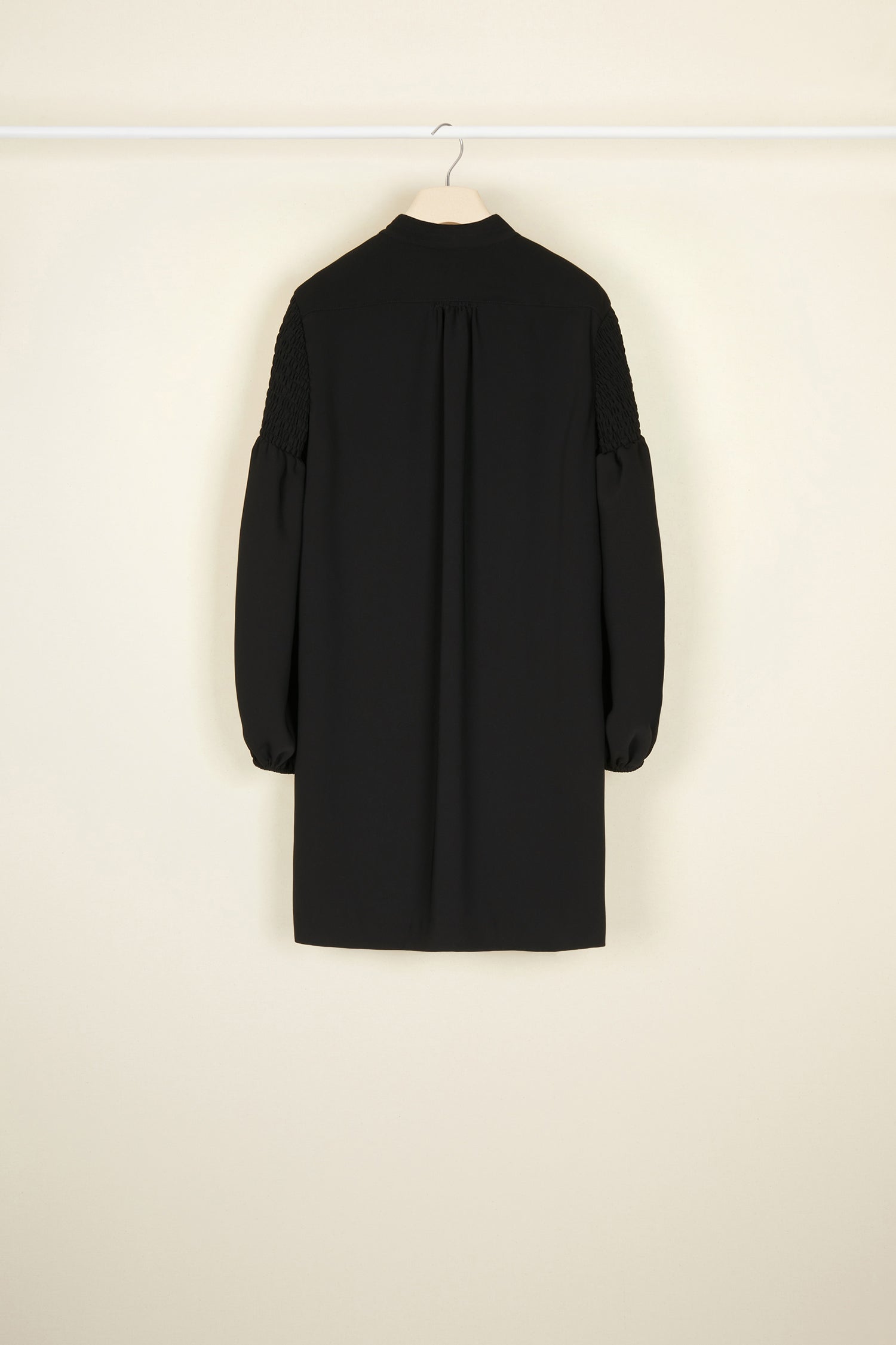 Patou robe bavoir dentelle noire cady 34-44