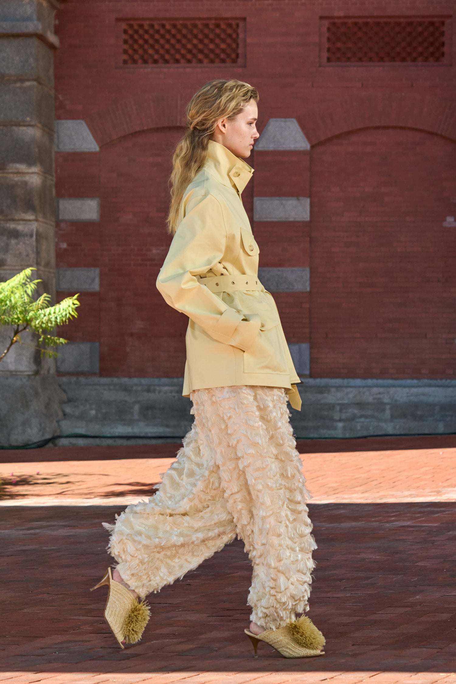 Ulla Johnson Eaton veste cargo Honeysuckle ceinturée