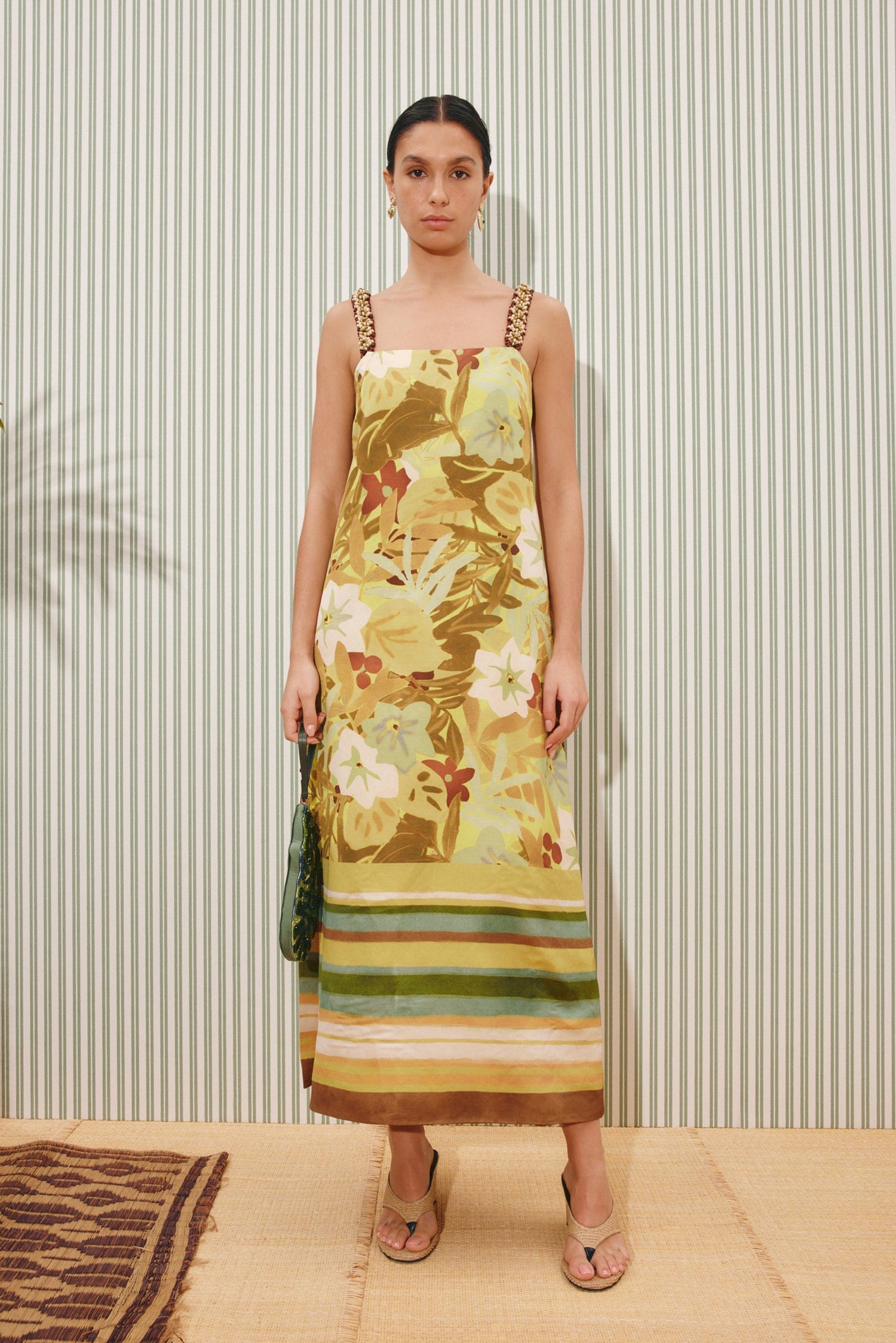 Alemäis Maxi Midi robe midi lin bretelles perlées