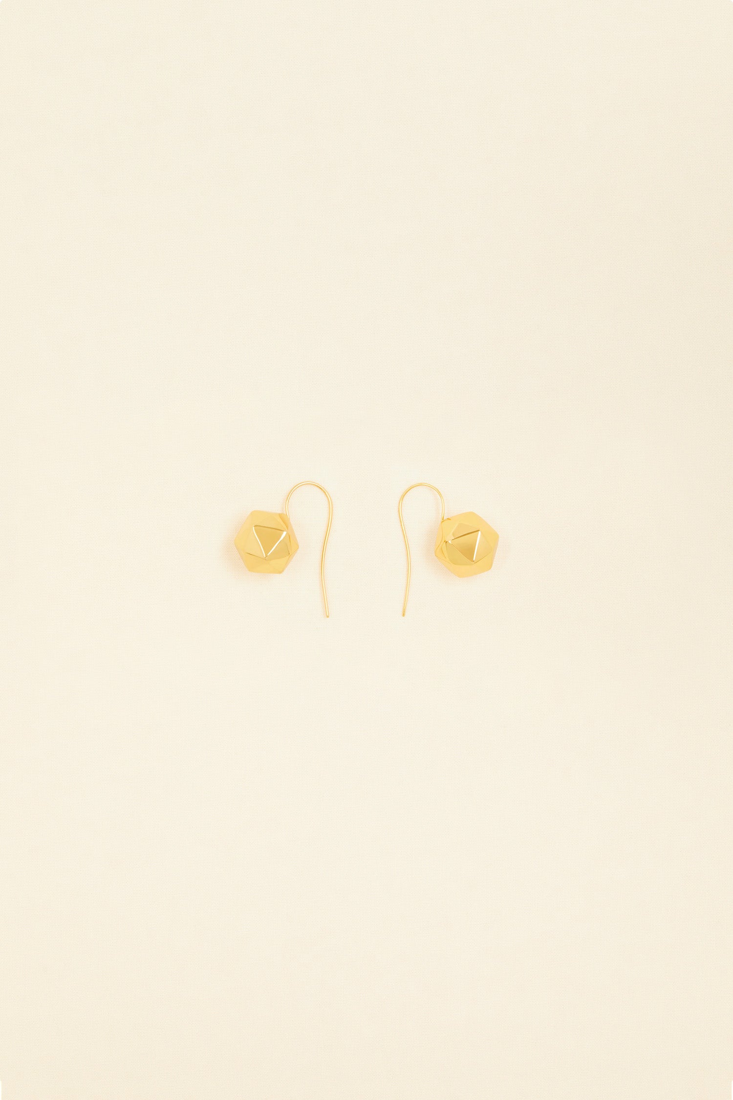 Patou JW062 boucles dorées perle facettée laiton