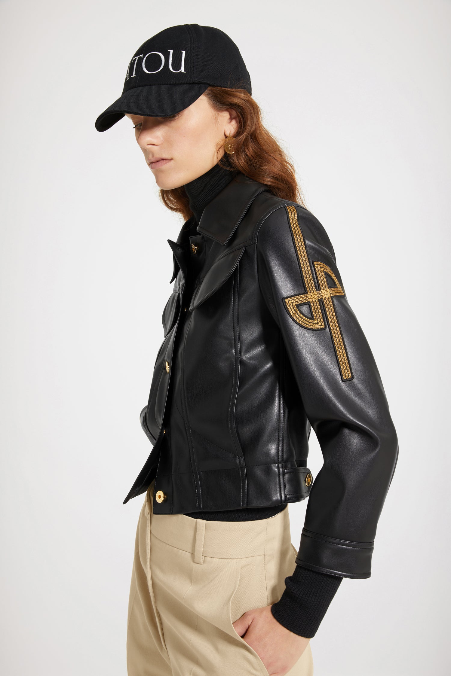 Patou veste faux cuir brodée logo noire 34-44