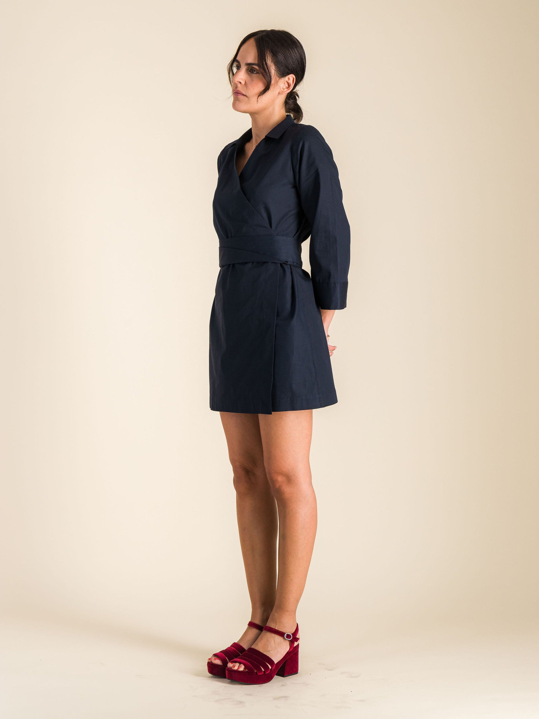 Anahide Saint André Yasmin robe portefeuille coton marine