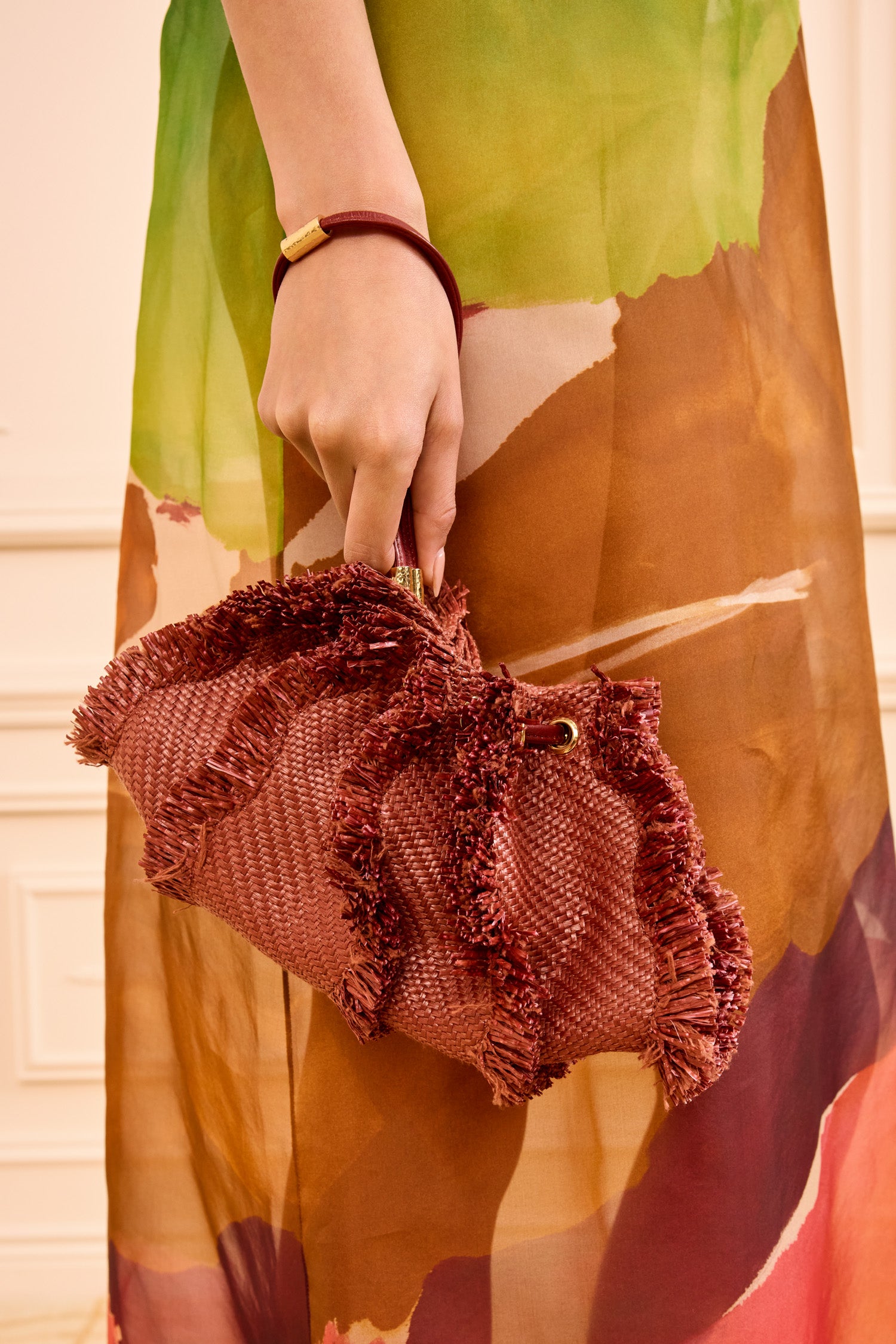 Ulla Johnson Adria sac bandoulière raphia acajou