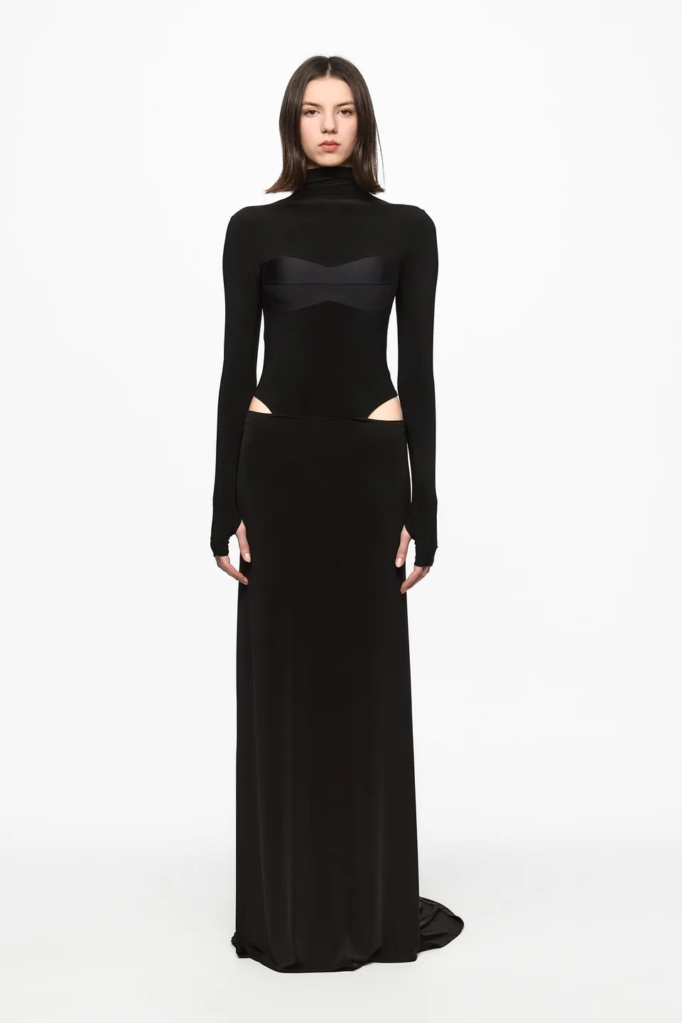 ATU Body Couture Cardinal robe longue noire plumes