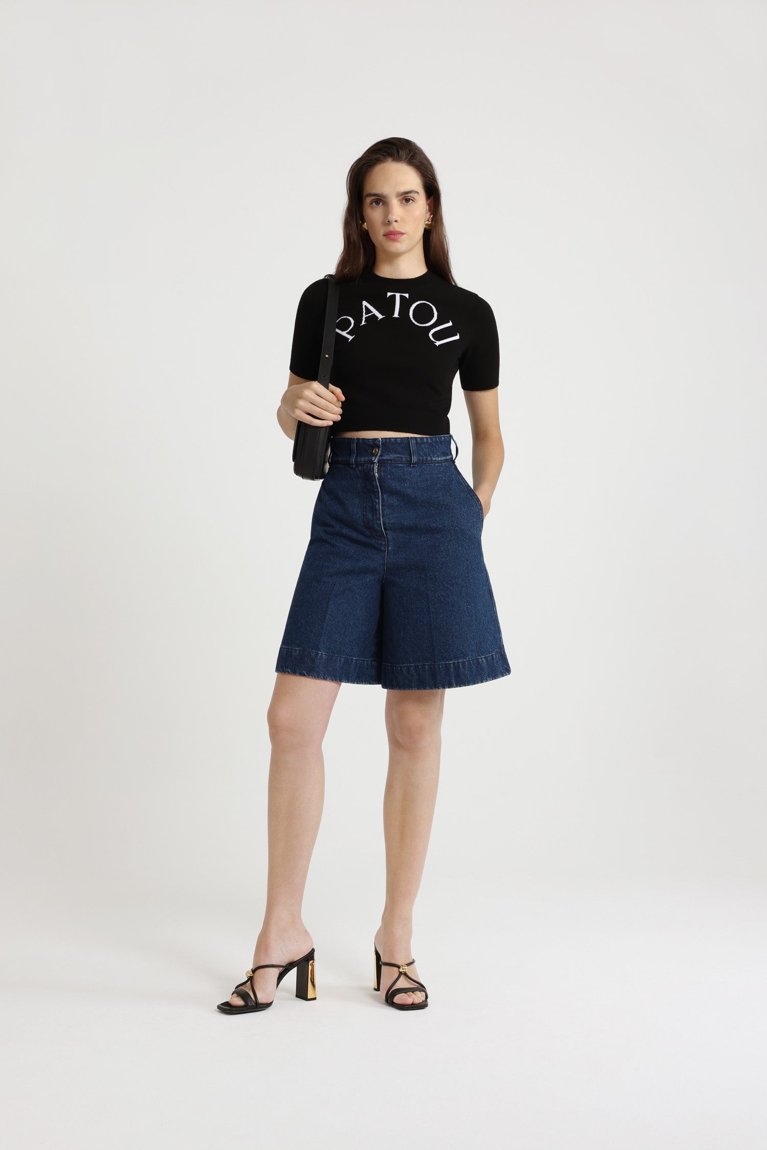 Patou KN222 pull cropped noir logo jacquard mérinos