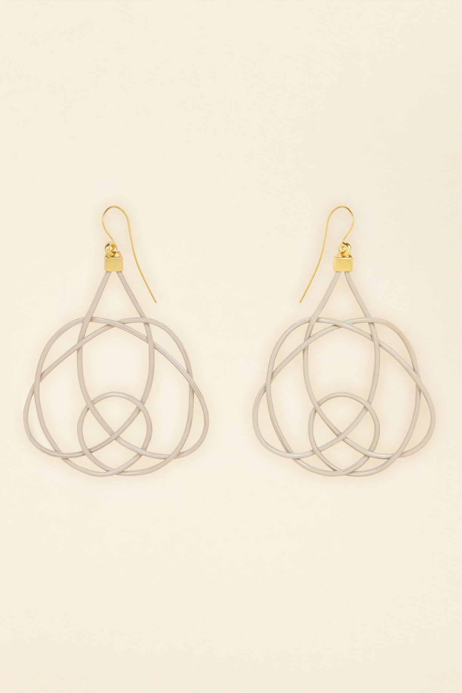 Patou Jewellery JW081 boucles d'oreilles osier gris colombe